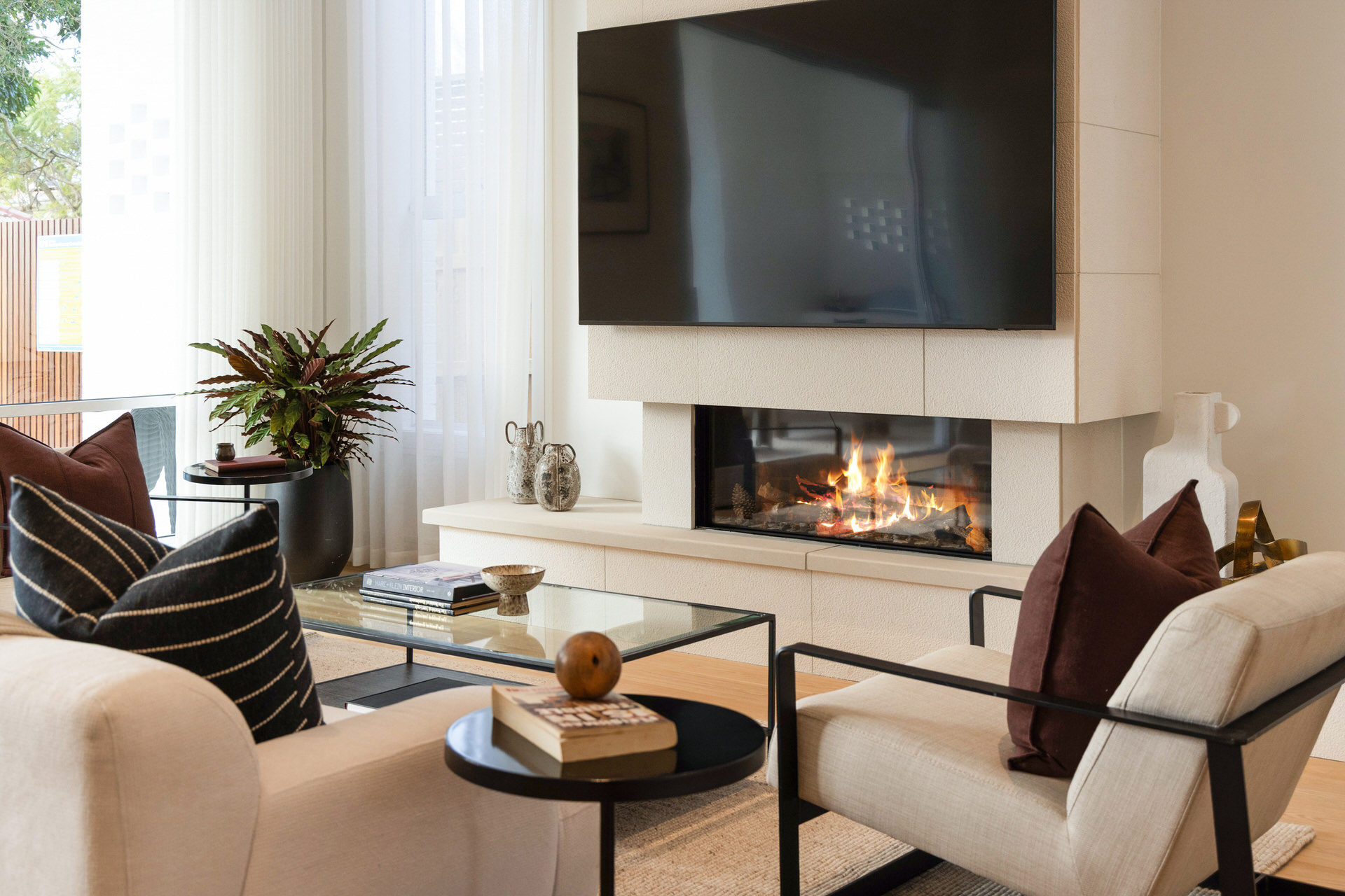 Curva: Brand New Modern Coastal Residence in Fairlight