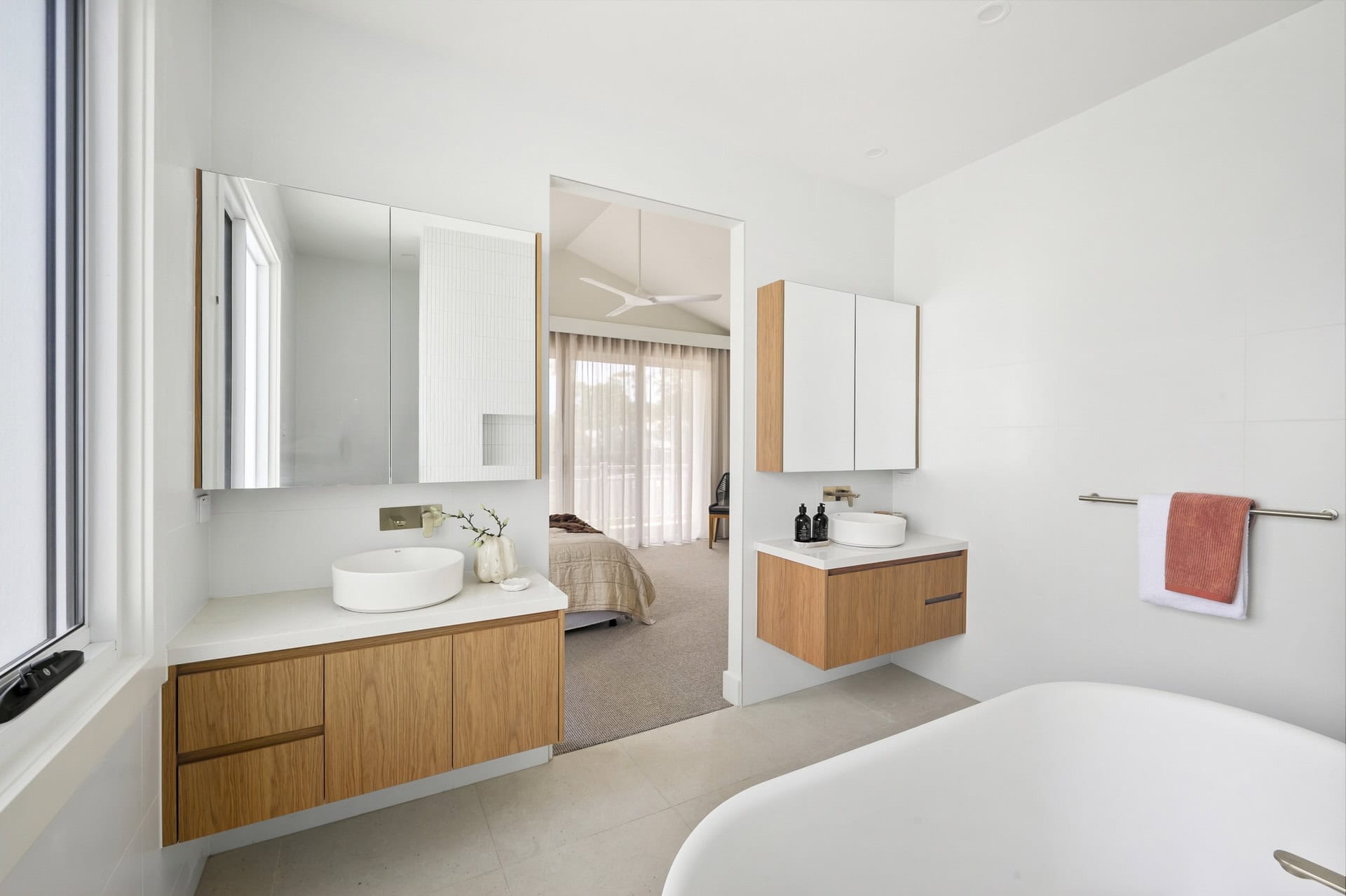 Hillcrest: Collaroy Plateau Hamptons-Style Custom Home