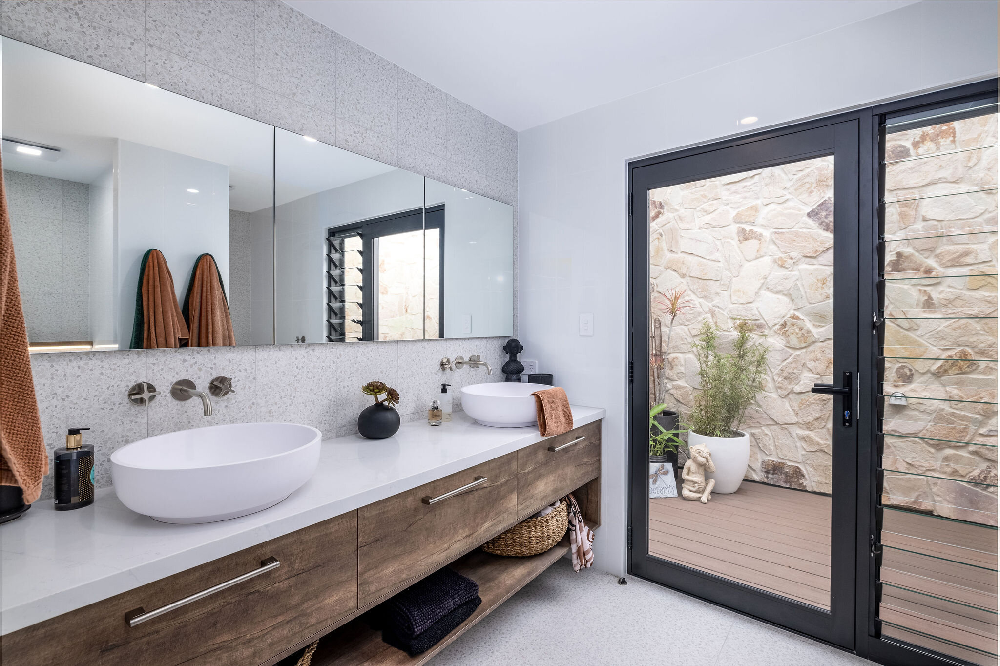 Laguna Drive Waterfront Residence Extension and Renovation