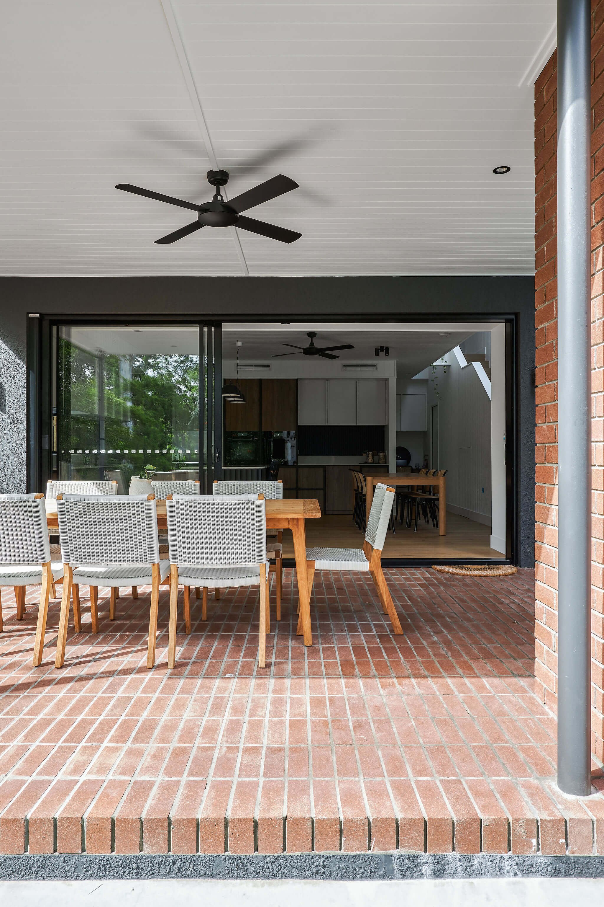 Twin House: مشروع هدم وإعادة بناء Coorparoo