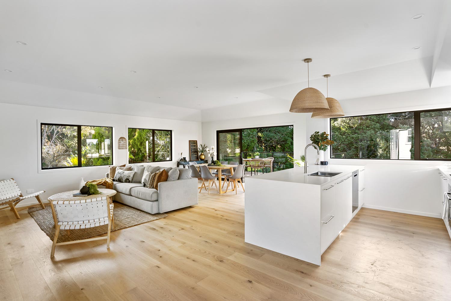 Glenfield new residential home adjacent to native bushland