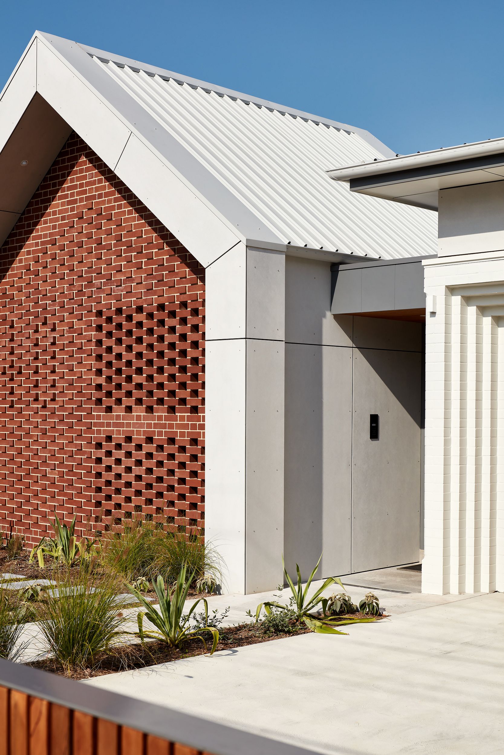 Willoughby Brand New Single-Storey Home