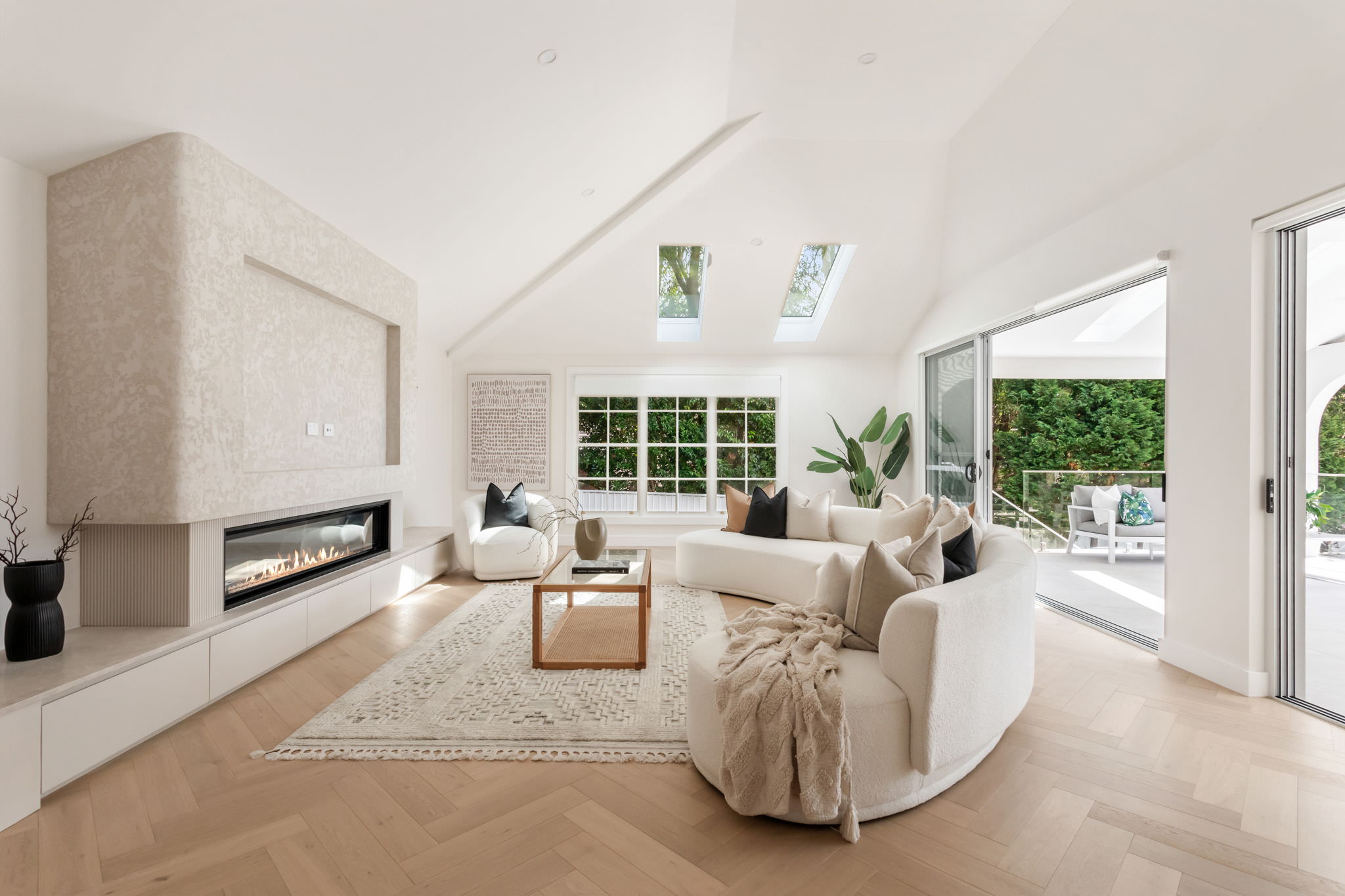 Castle Hill Double-Storey Home Modern Hamptons Style Renovation