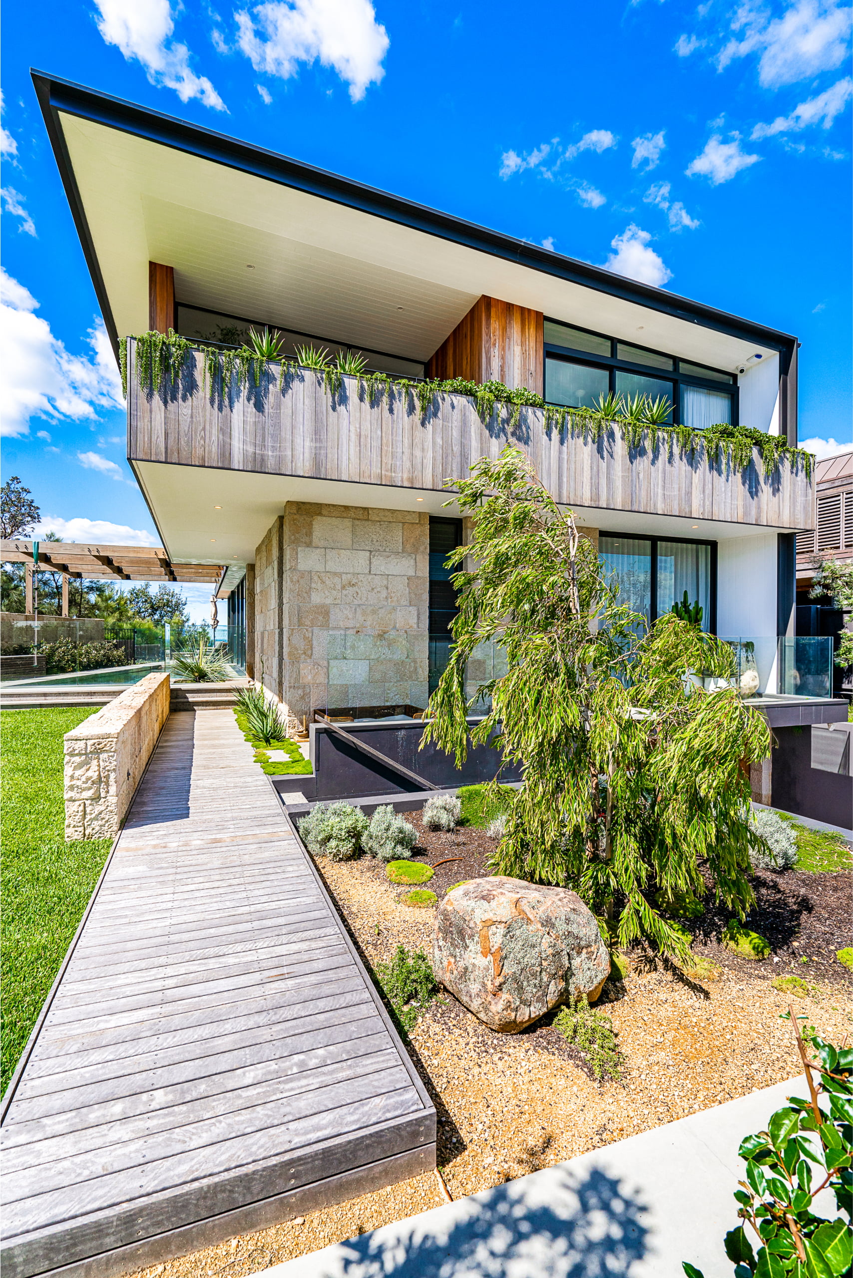 Warriewood Clifftop Ocean View Residence