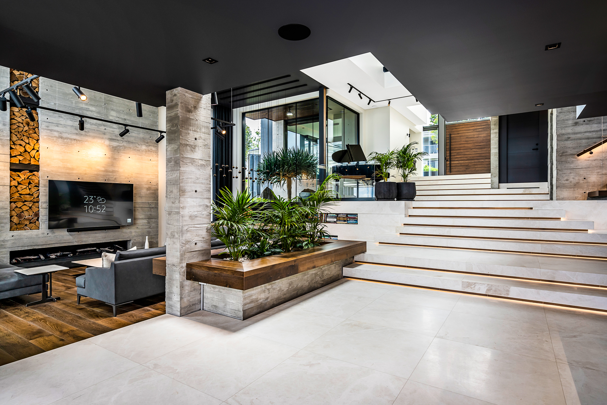 Warriewood Clifftop Ocean View Residence