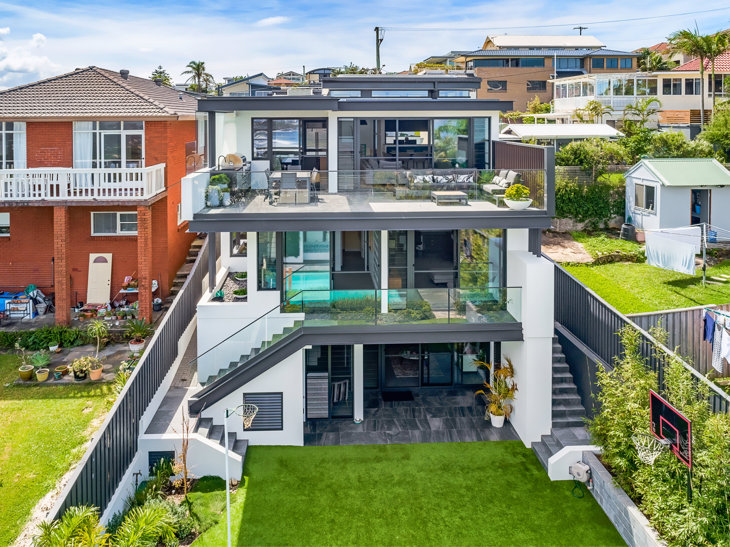 North Curl Curl Coastal Modern Luxury Home