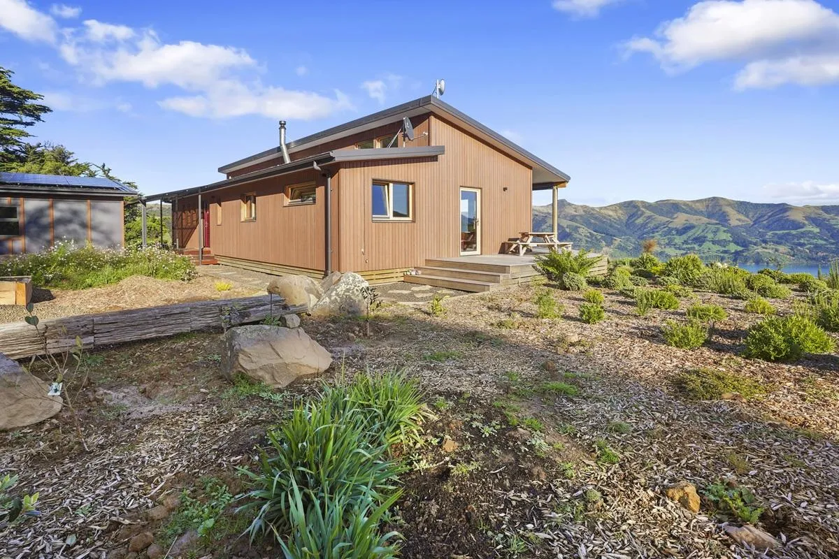 Akaroa Sustainable Off-Grid Eco Home