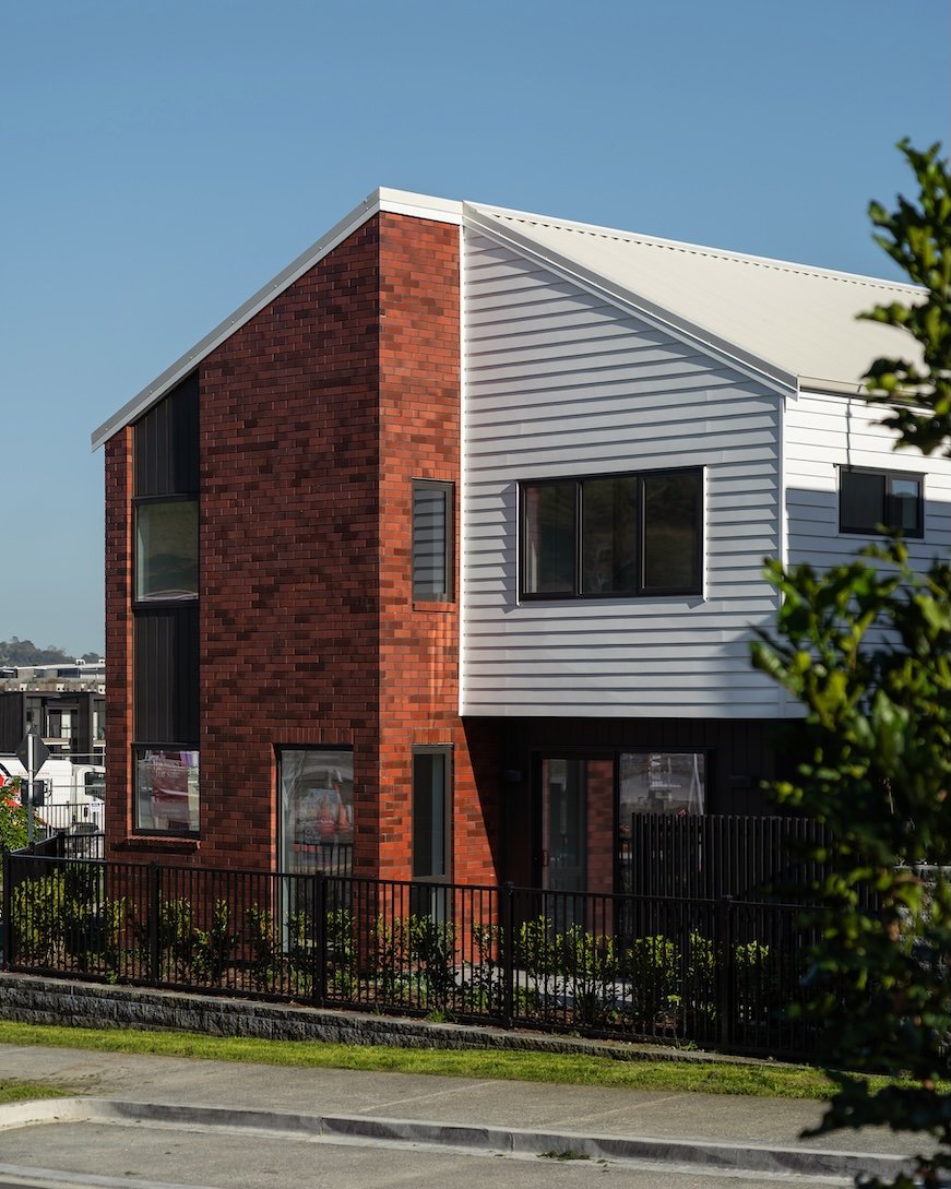 Morrin Road St Johns 143套住宅批灰油漆工程