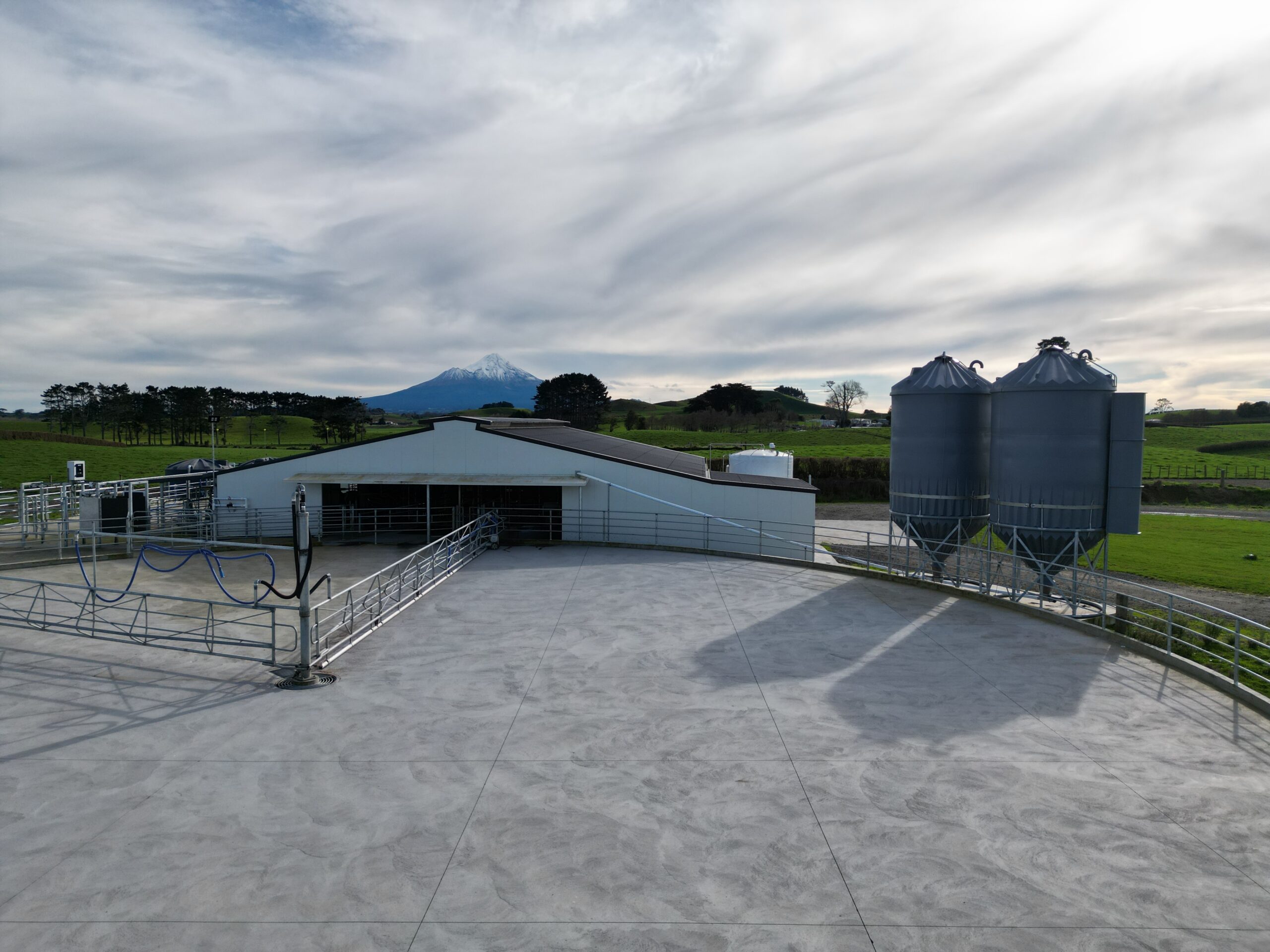 Evan's Partners Ltd 50-Stand Rotary Dairy Shed - Rawhitiroa