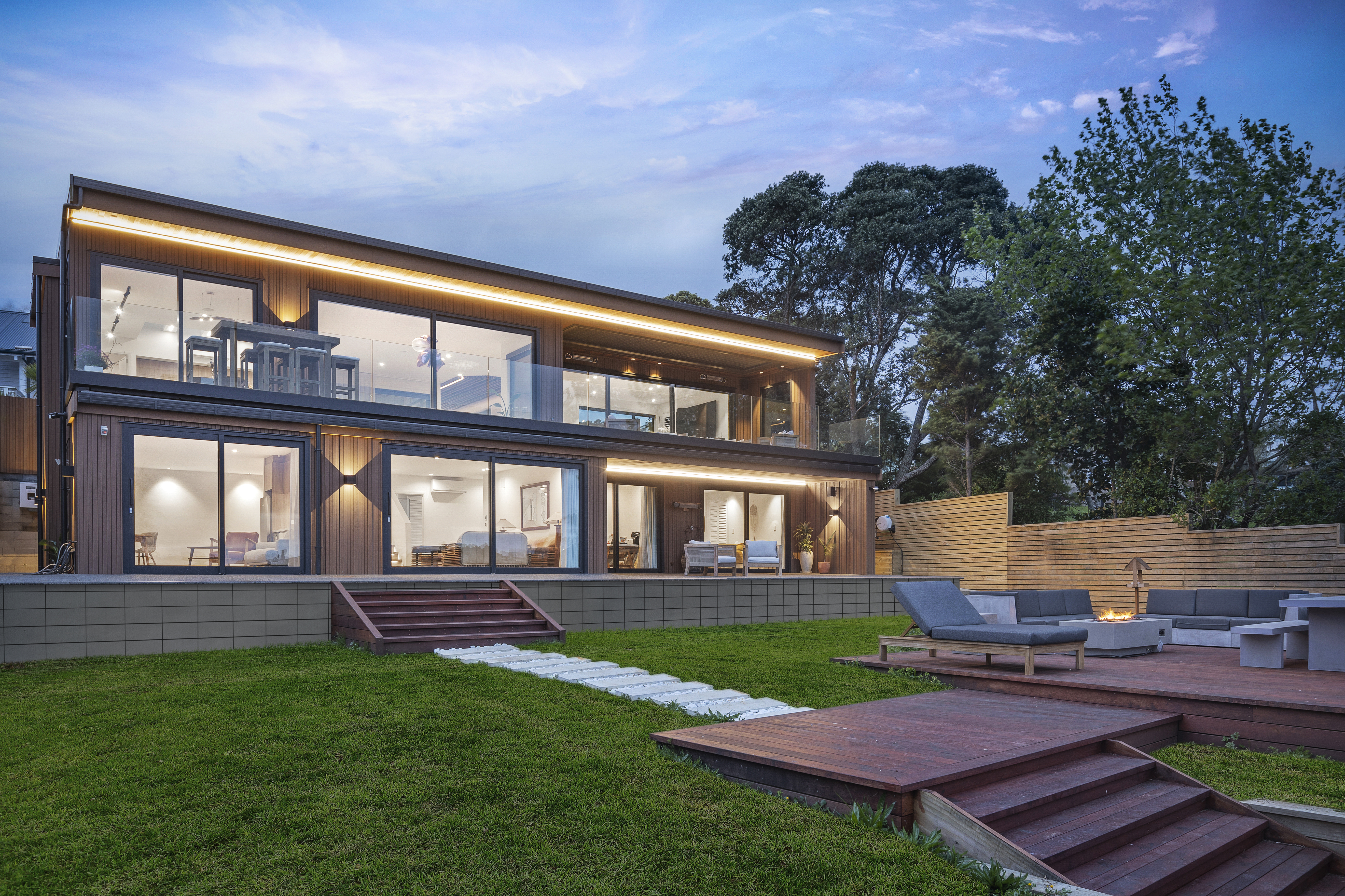 Custom Lakeside Residence at Lake Pupuke, Takapuna