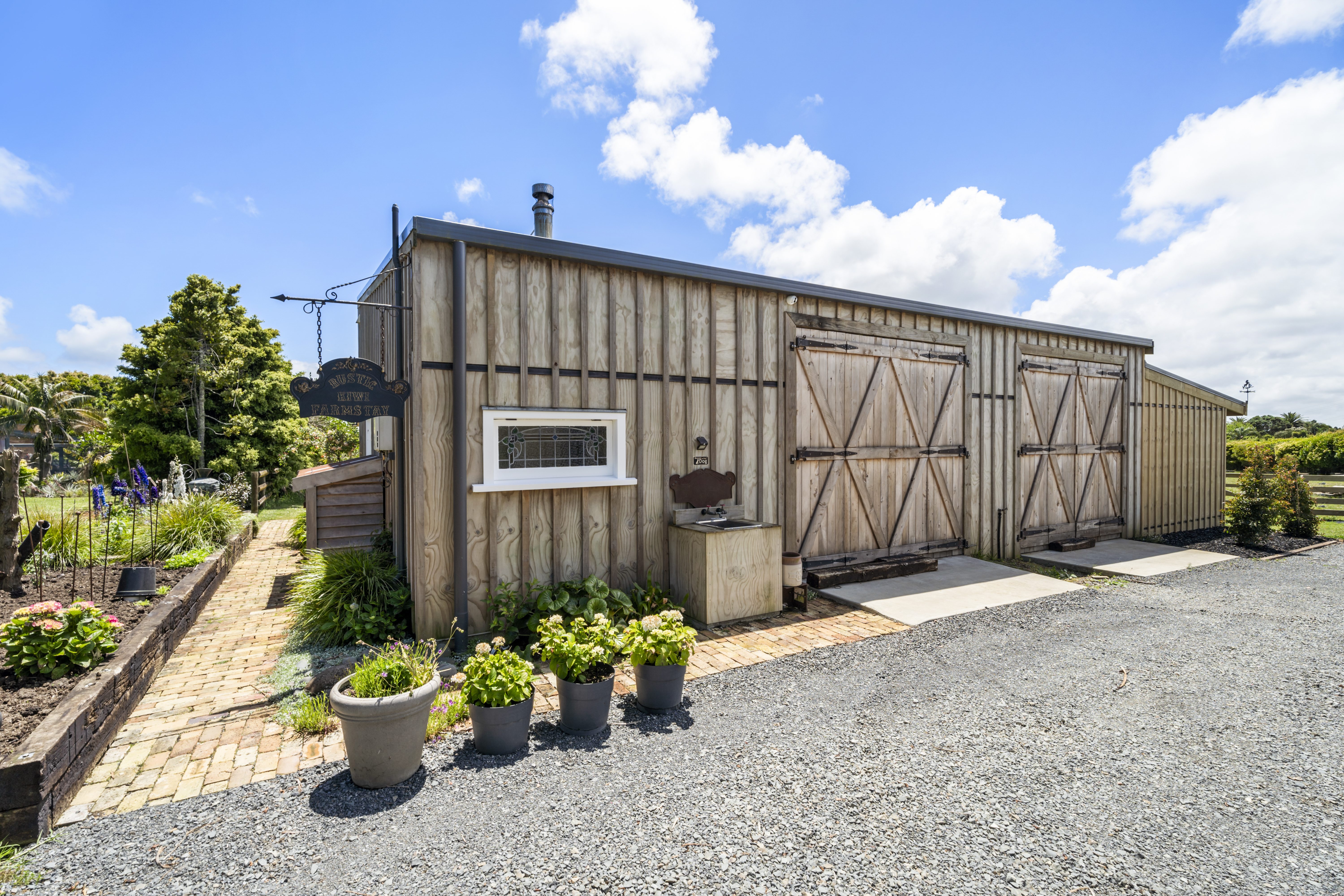 Waimauku Farm Cottage