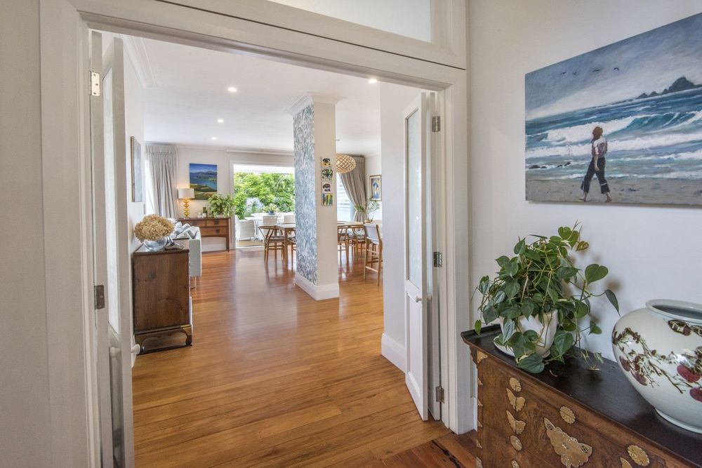 Cheltenham Beach, Devonport Villa Rebuild