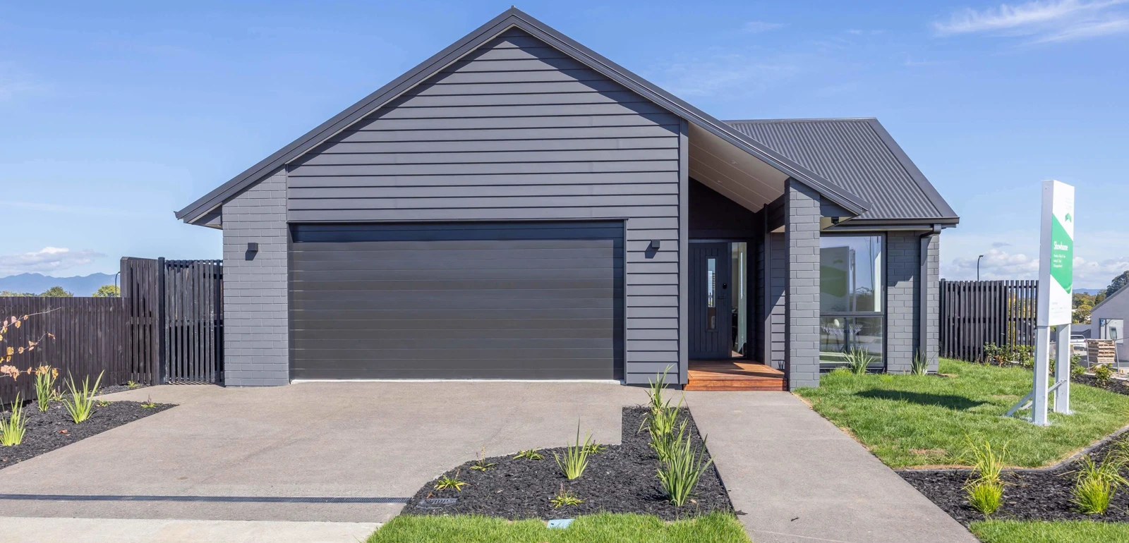 Hamilton Peacocke Display Home