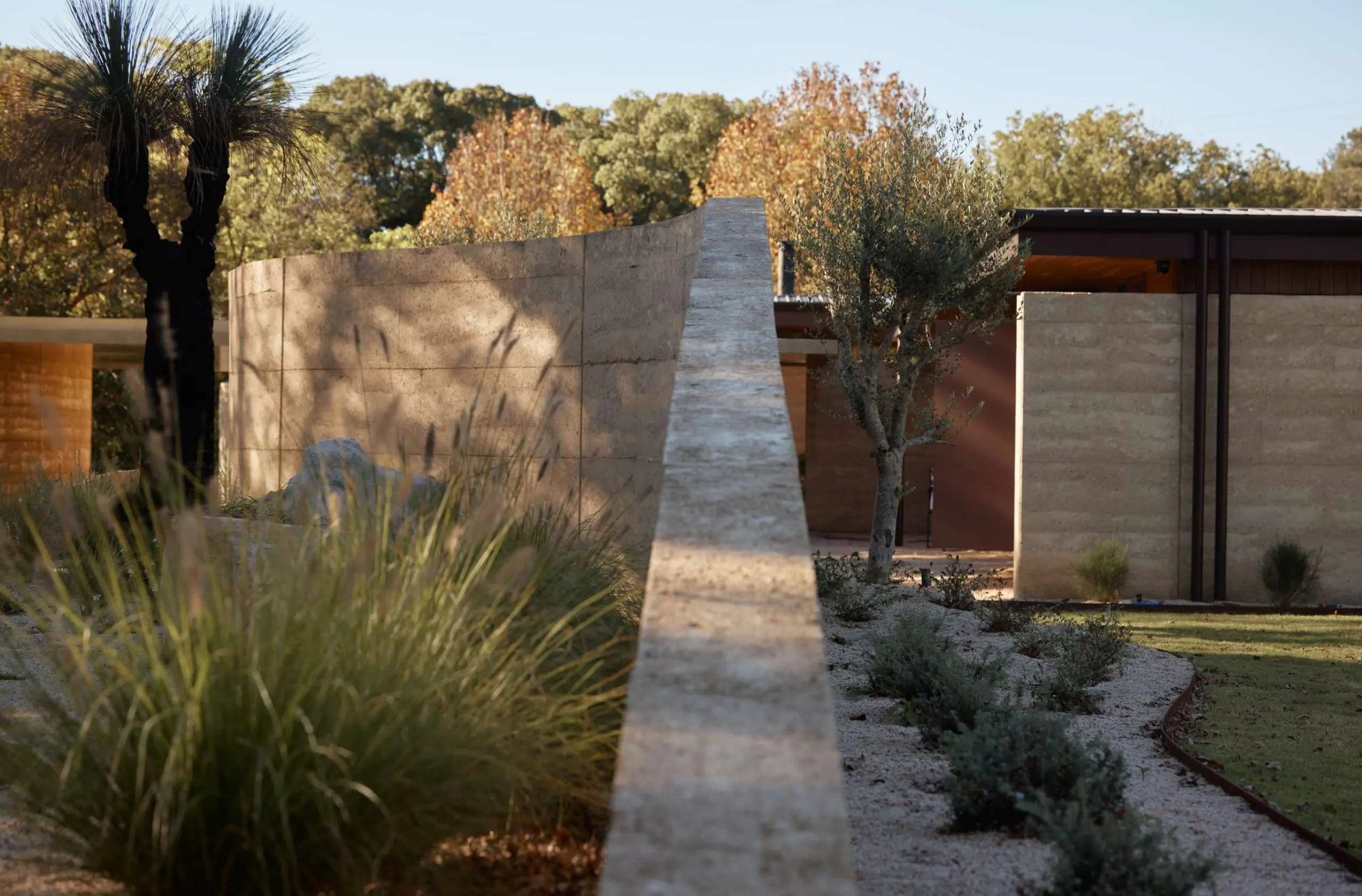 Finca Talluca：Currumbin Valley夯土住宅