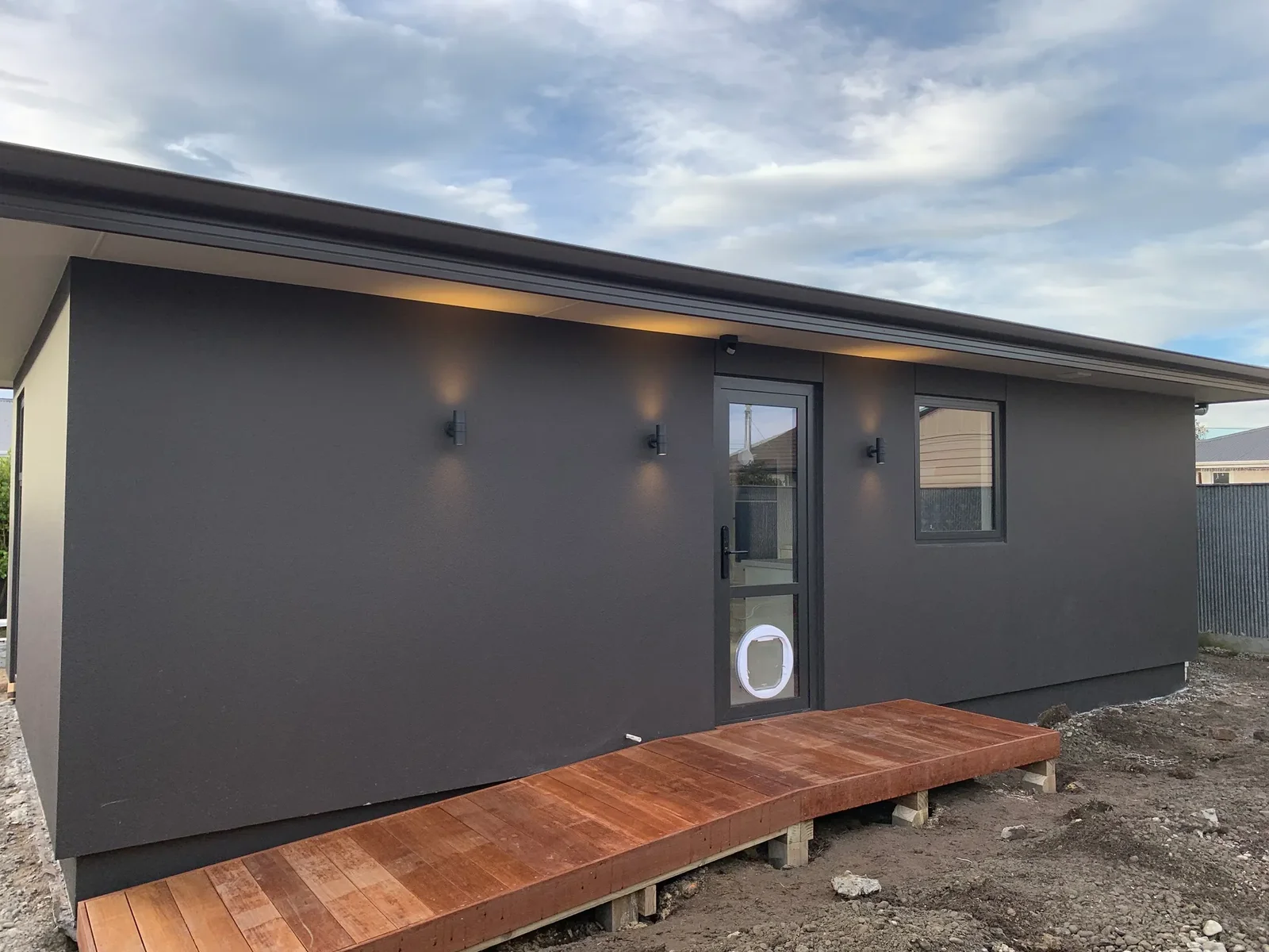 McIntyre Street后院独立小屋新建