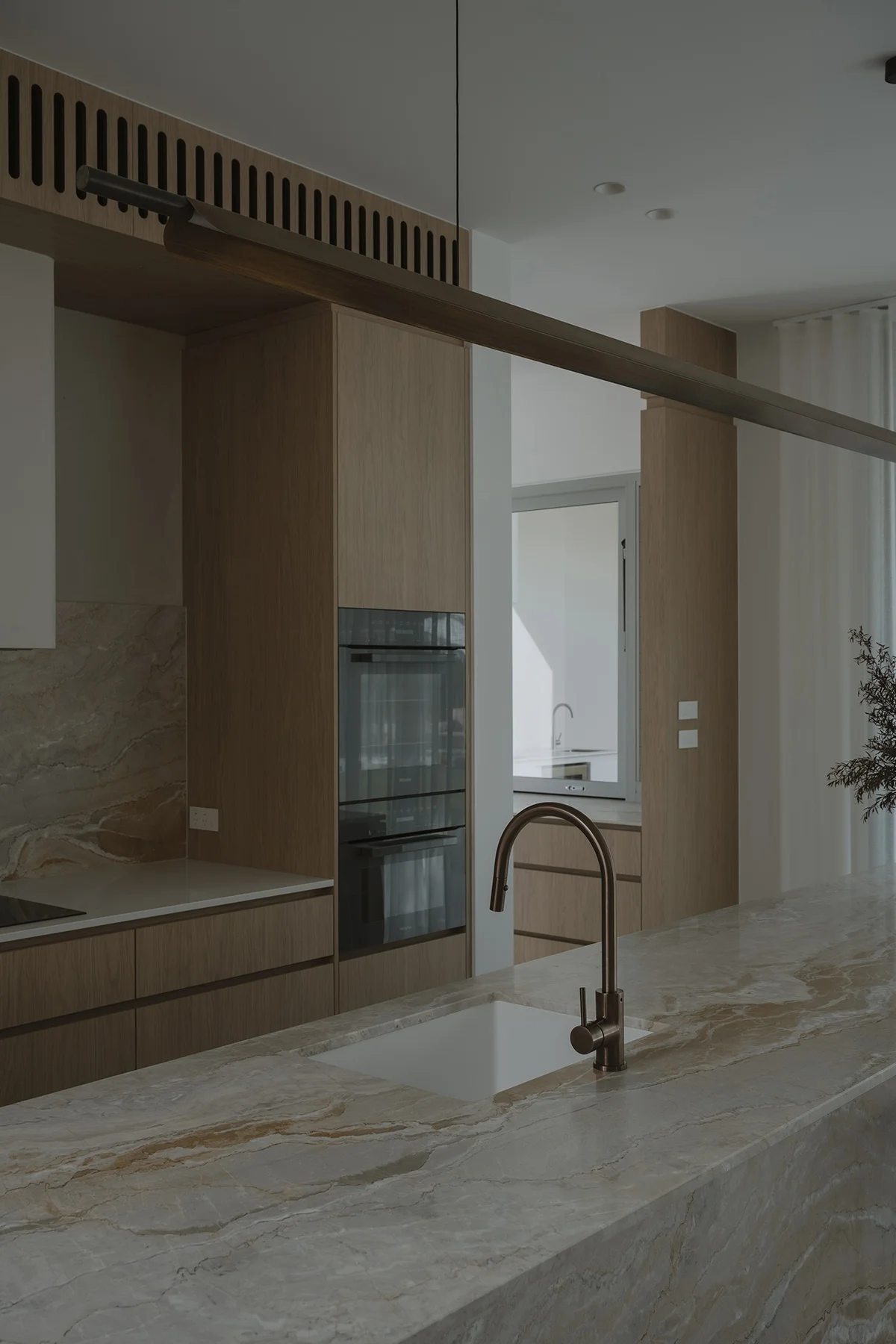 Millswood II: Serene Modern Family Residence