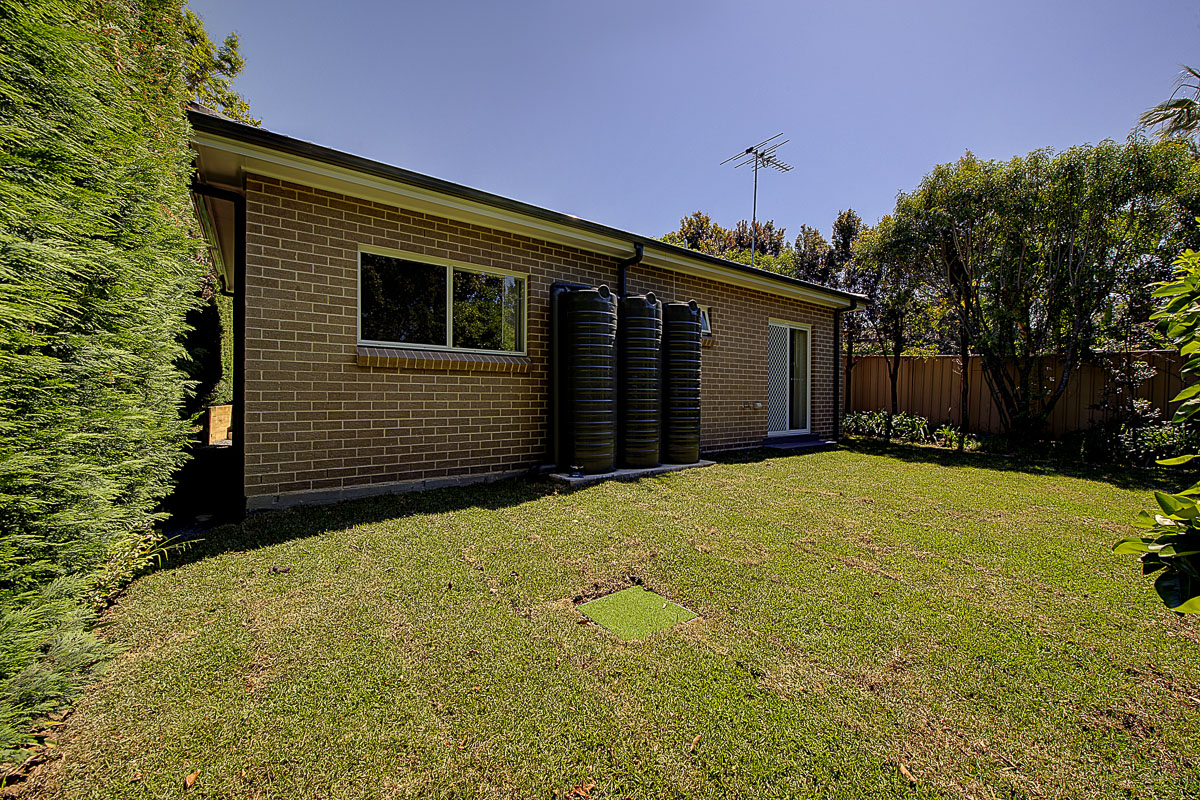 مشروع جناح من غرفتي نوم بتحويل مرآب في Gladesville