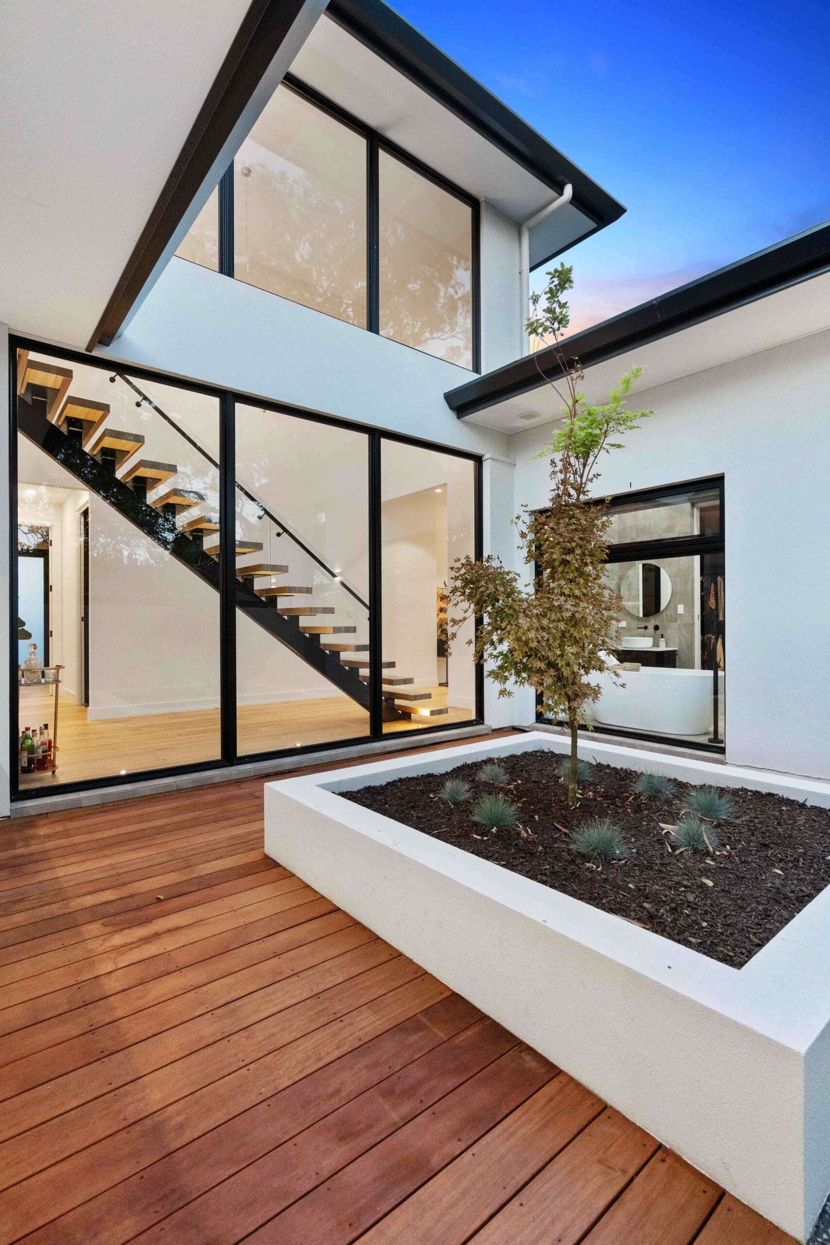 Royston Park Custom Glass House Residence