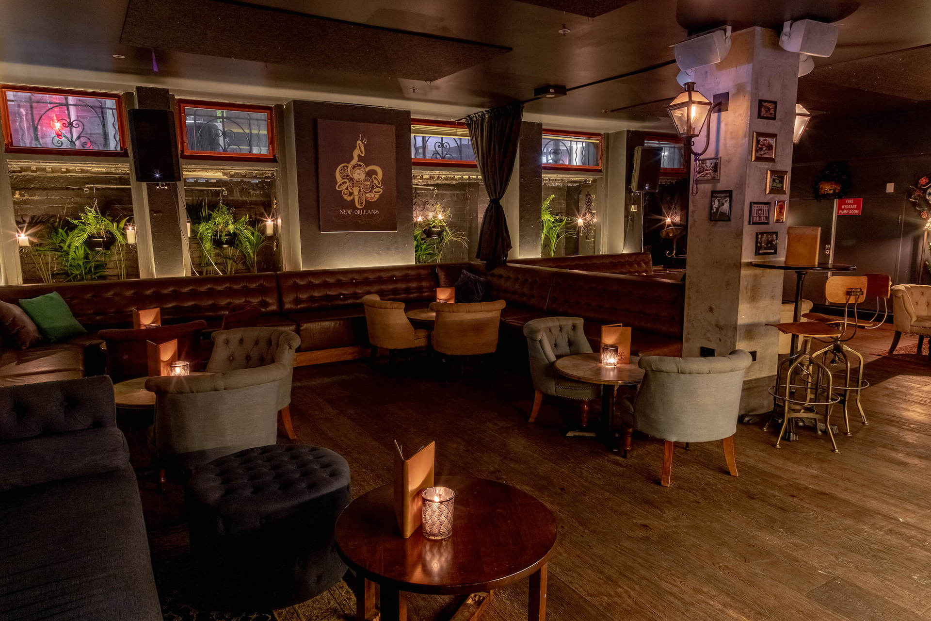 Underground Bar The Swinging Cat in Sydney CBD