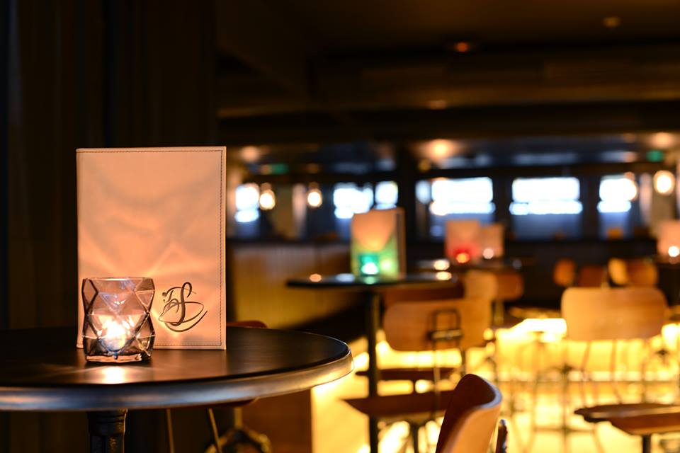 Underground Bar The Swinging Cat in Sydney CBD