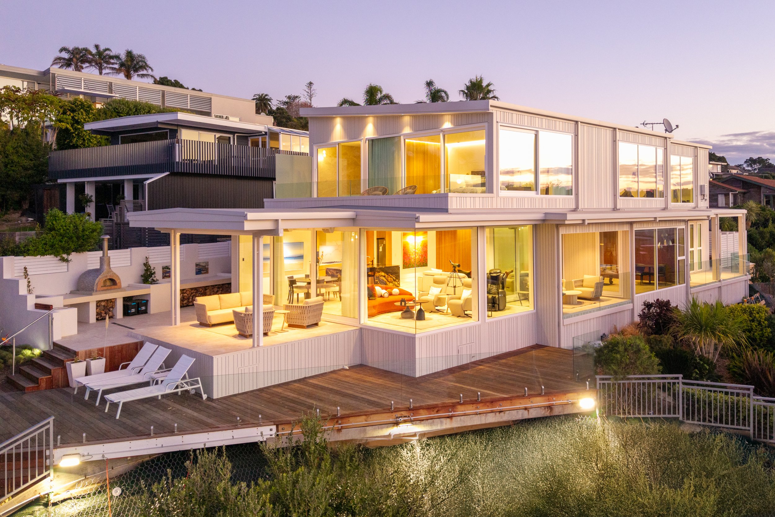 Cockle Bay Waterfront Modern Residence