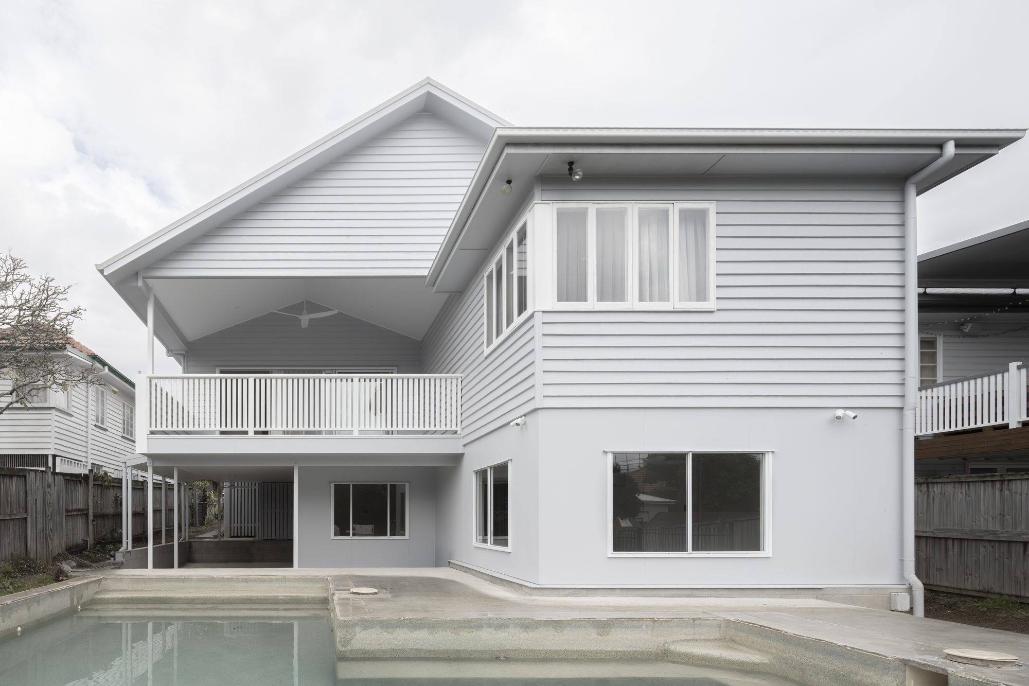 Wavell Heights 下层加建与后部扩建
