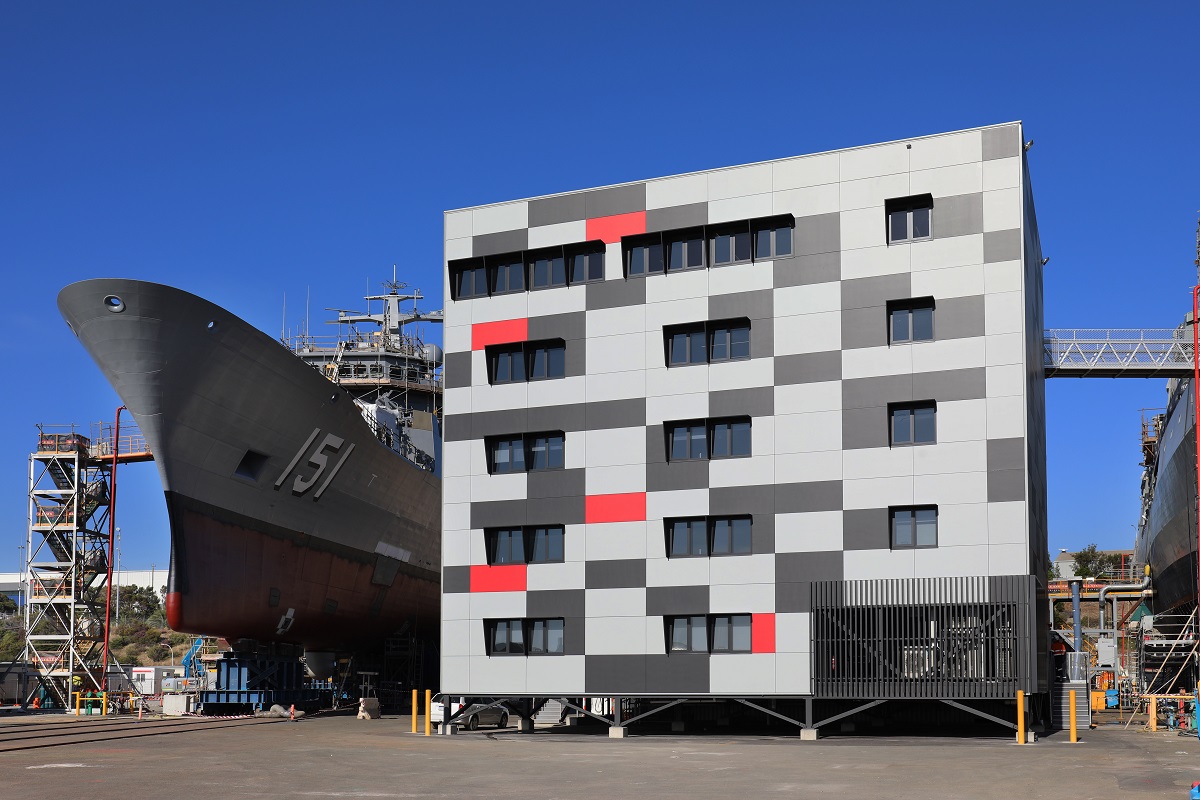 BAE Systems Henderson 조선소 지원 타워