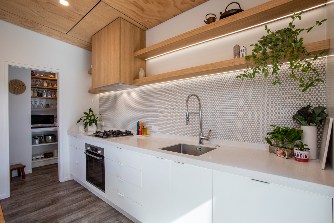 Papamoa海滩风格两卧室小屋新建