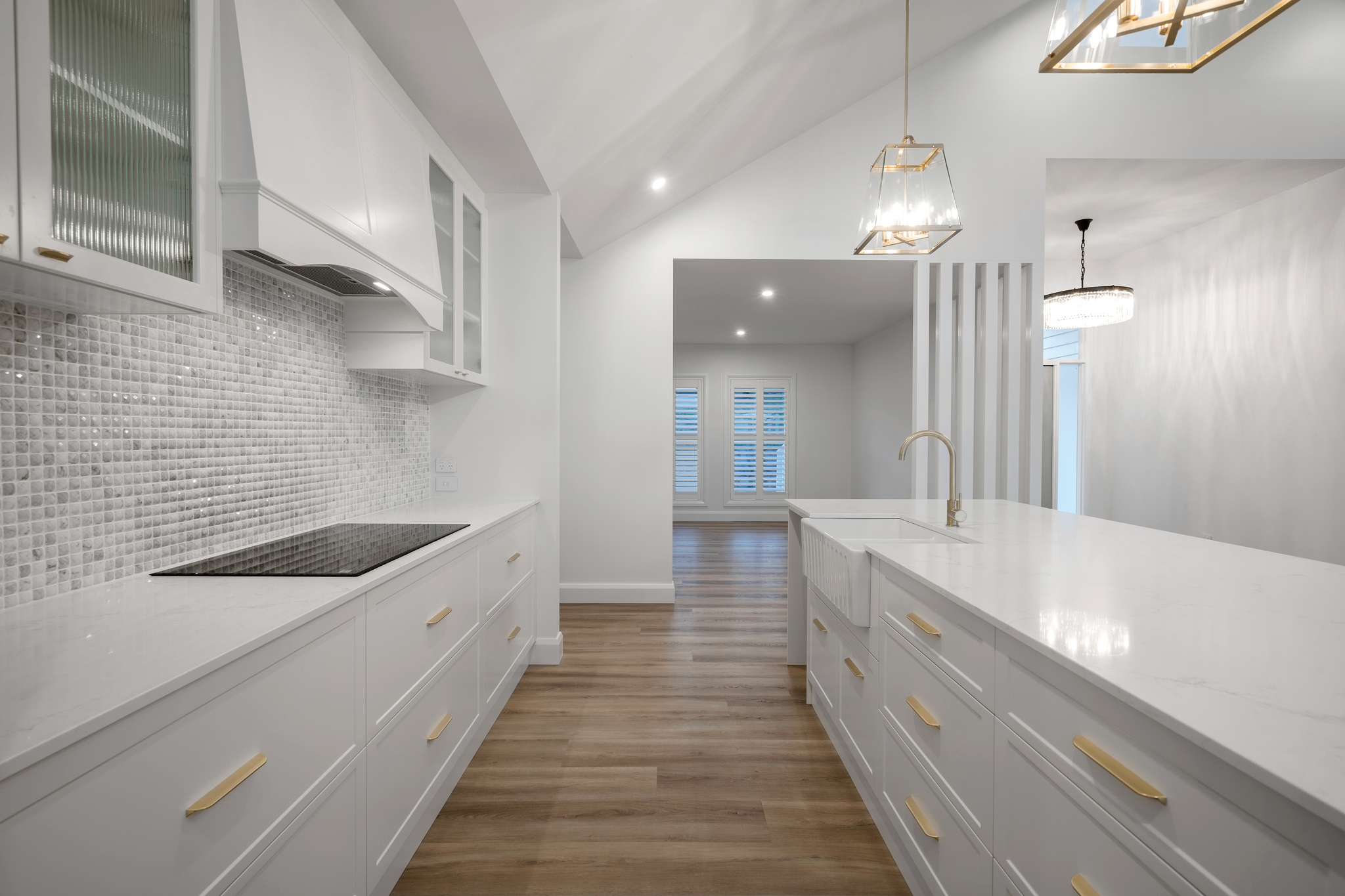 Peppermint: Hampton Style Custom Residence