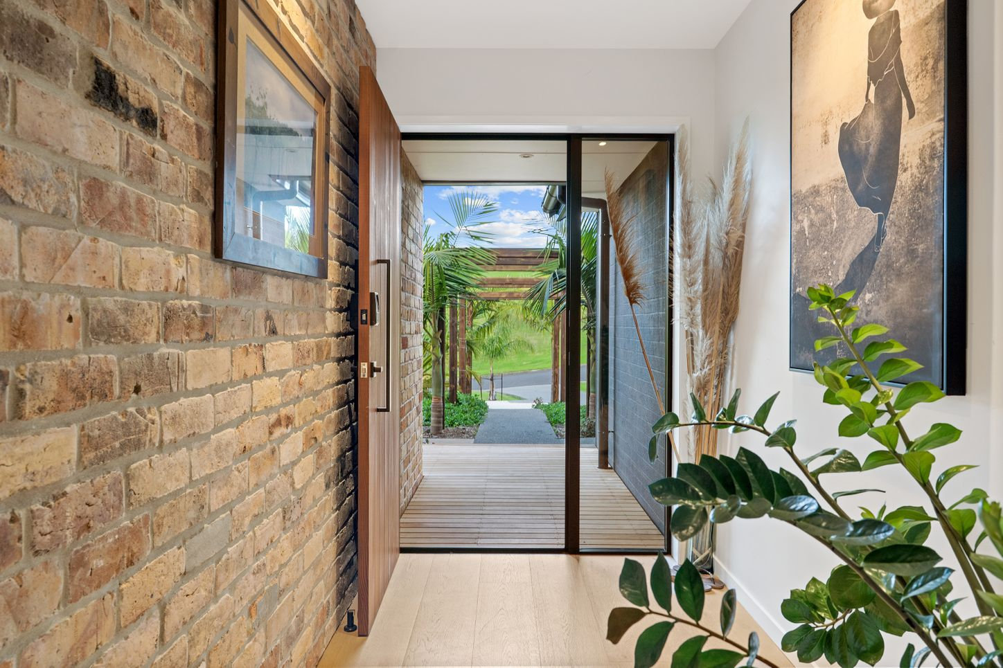 Weiti Bay Signature Residence