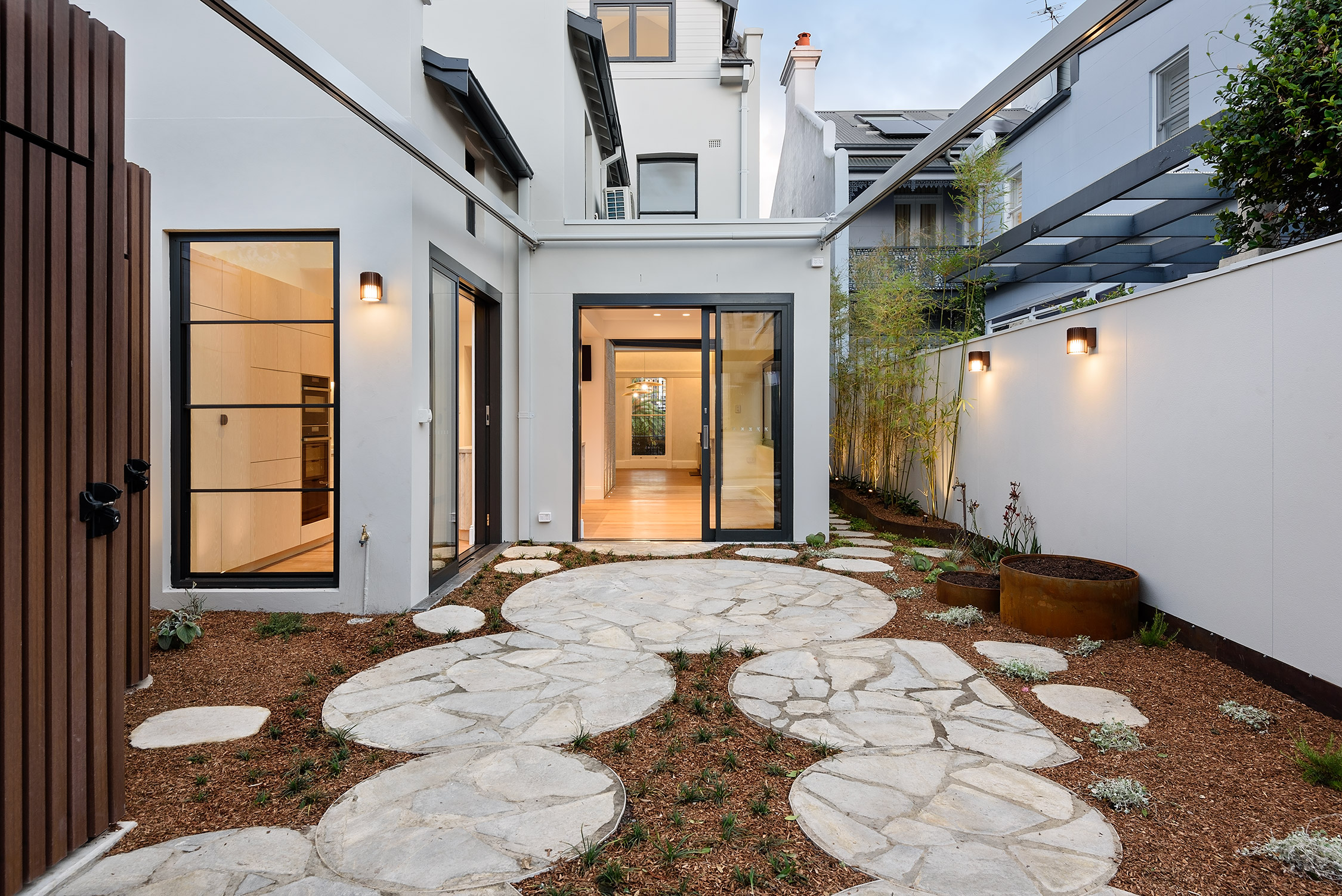 Kirribilli Old Apartment Renovation