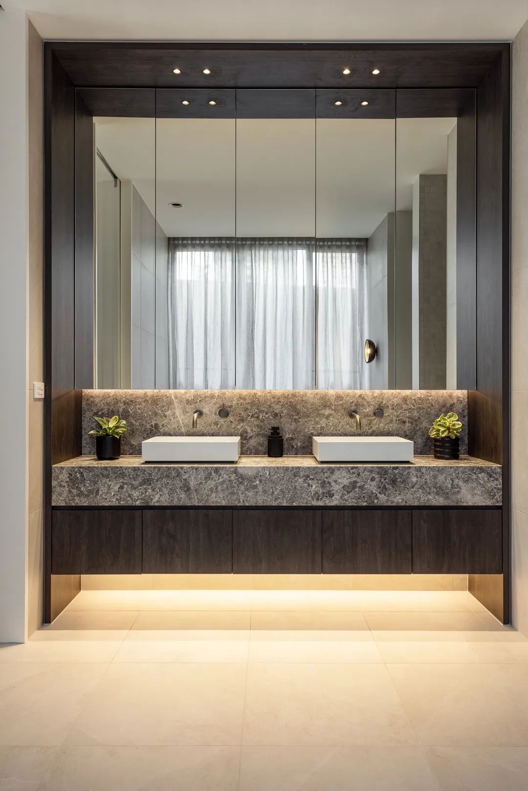 Kew I: Luxury Standalone House Project
