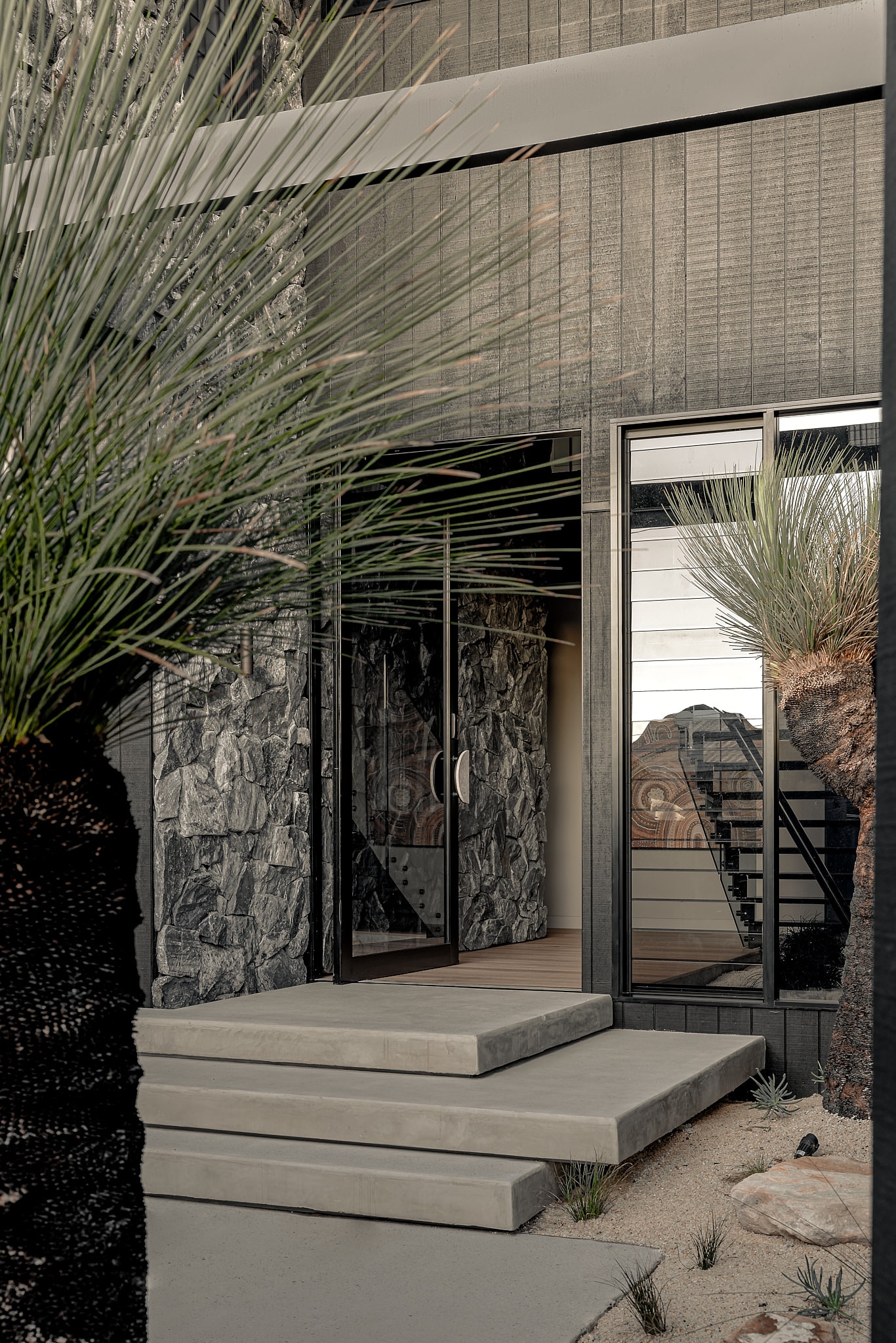 ONYX: Denawen St Detached House
