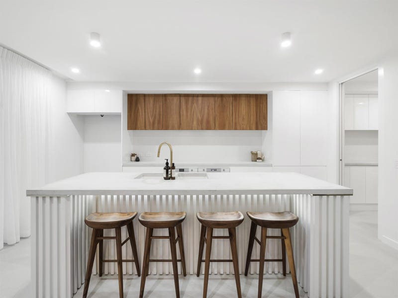 Mallawa Drive Residence in Palm Beach
