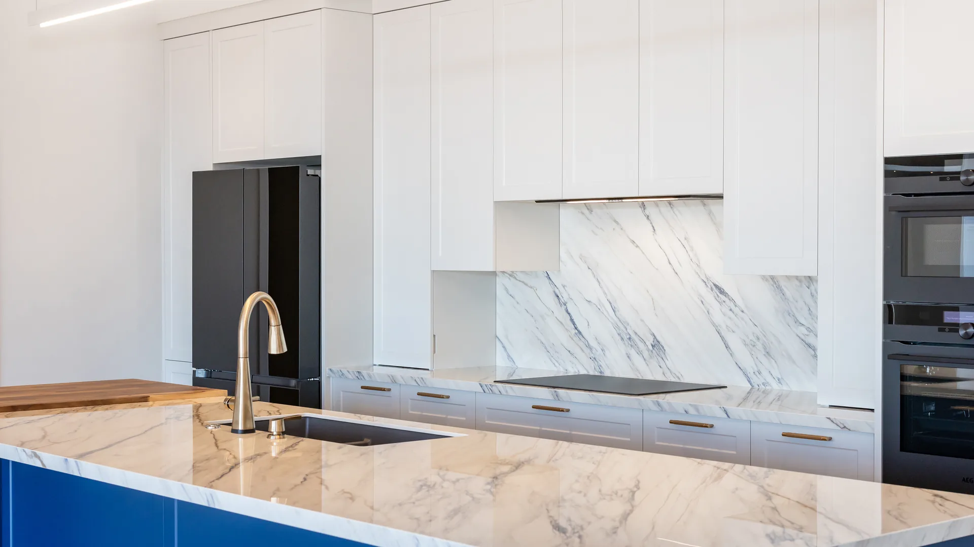 Blue House, Upper Moutere, exposed aggregate concrete floor