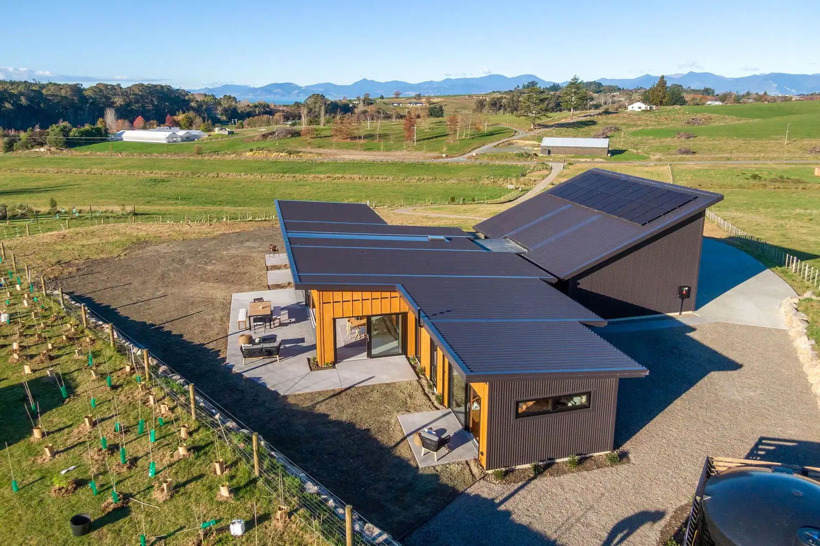 Horton Road High-Performance SIPs Solar Home