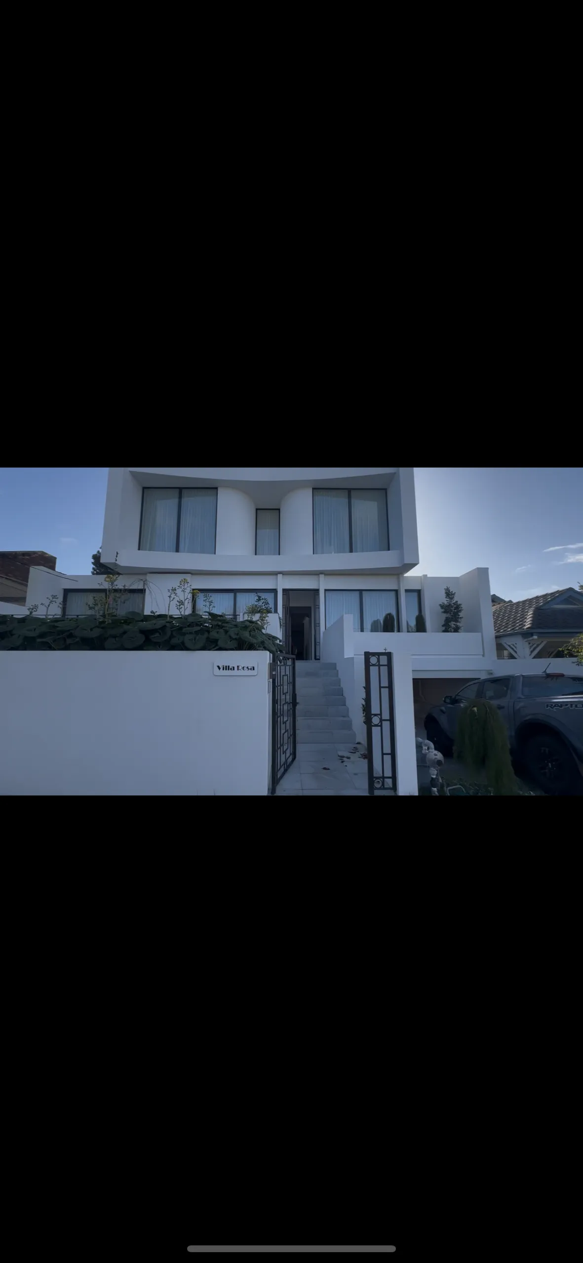 Nhà ở gia đình được thiết kế riêng tại Caulfield South