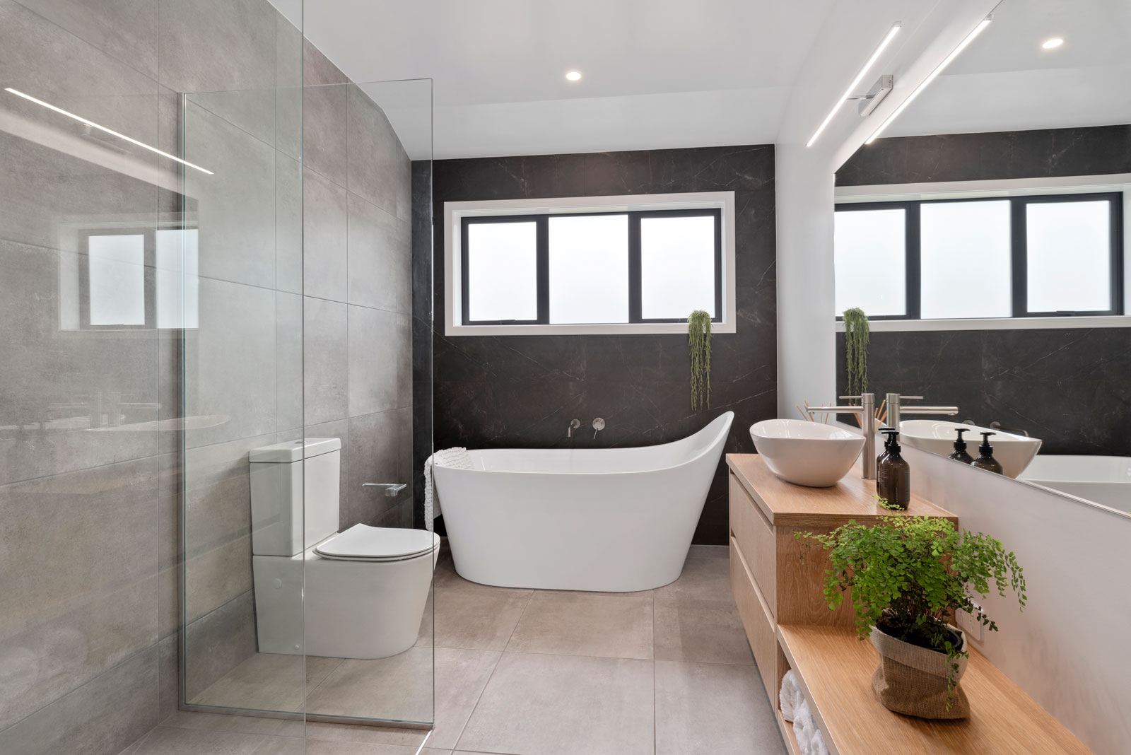 Sandpiper Avenue New Family Residence