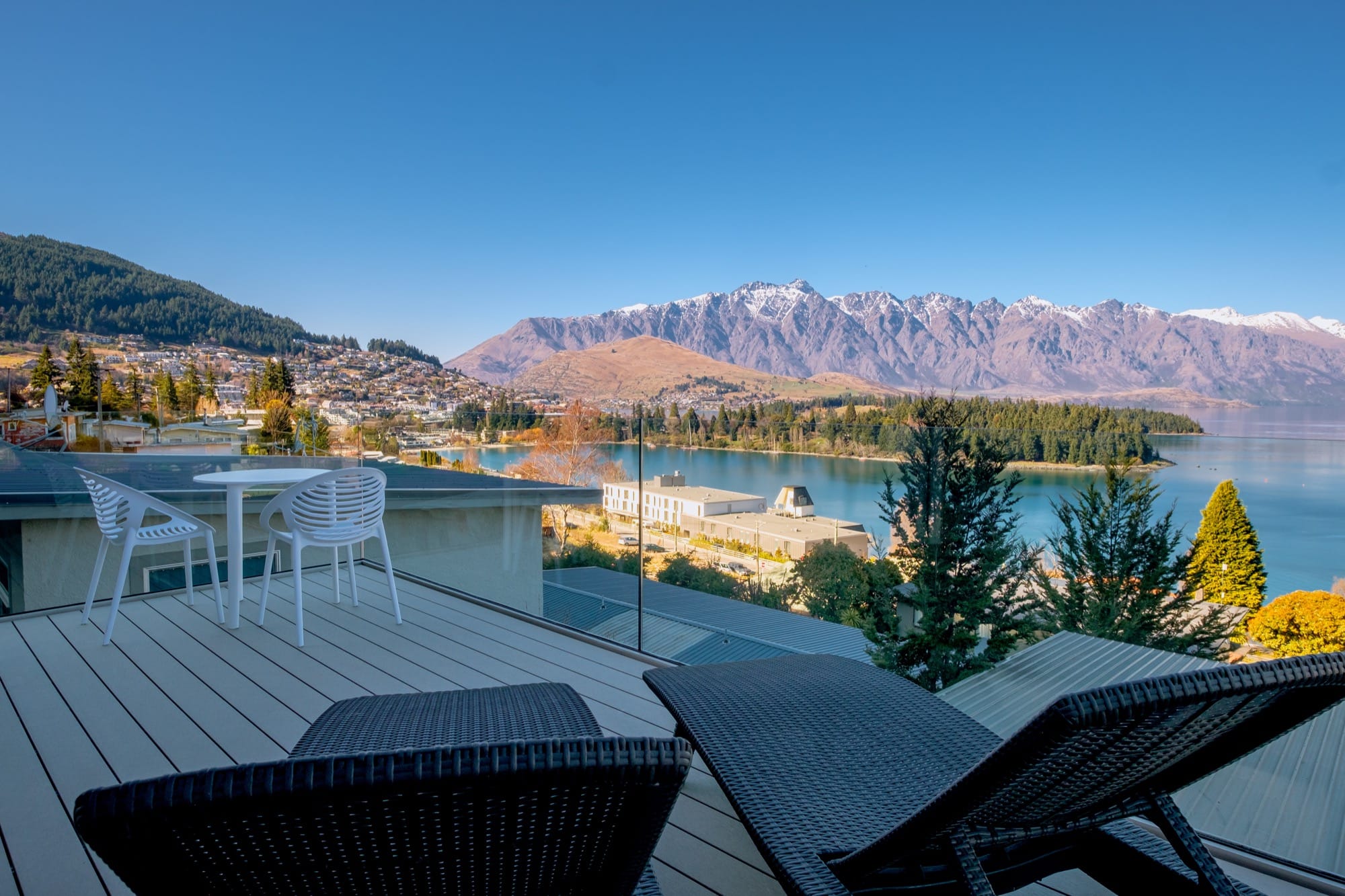 Queenstown Container Homestay Construction Project