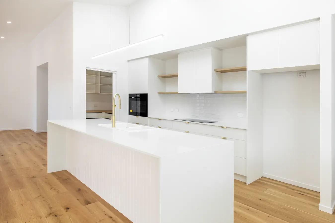 William Street Devonport Bright Modern Three-Bedroom Residence