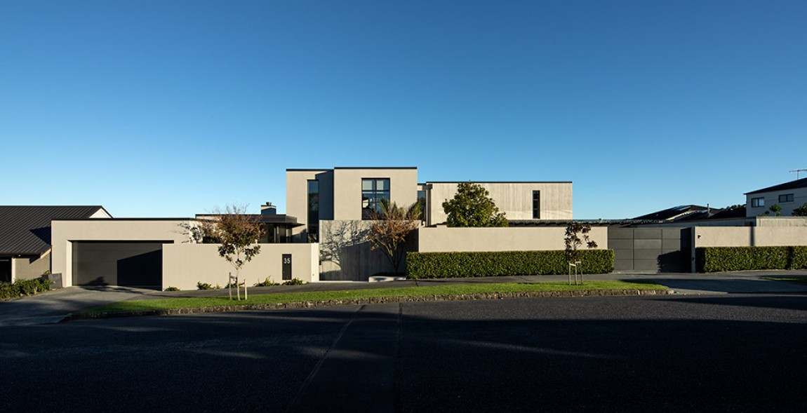 Burwood 悬崖住宅扩建重建项目