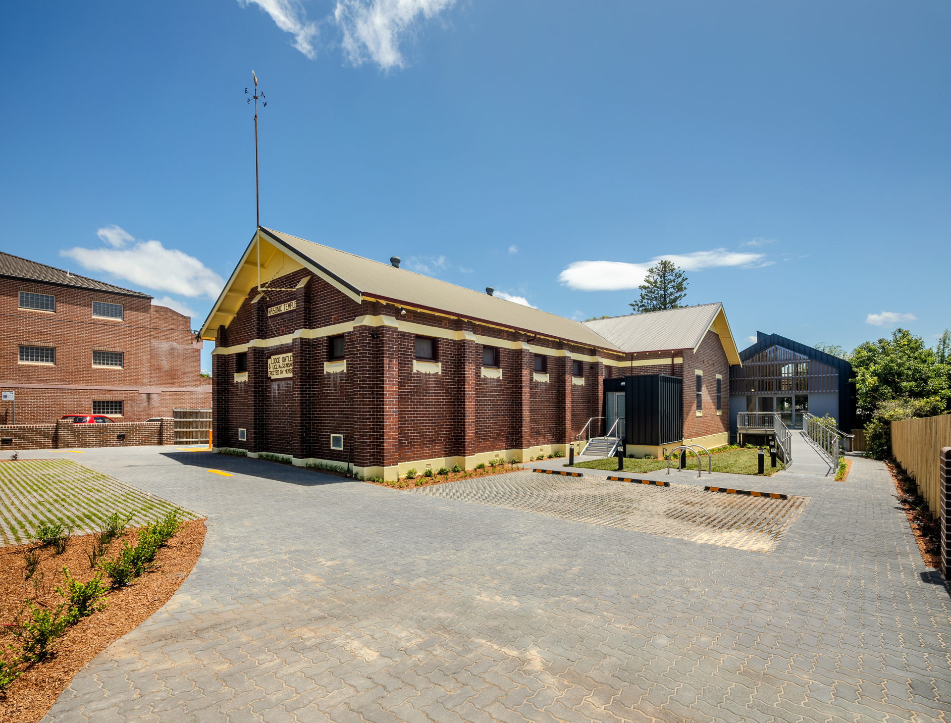 مشروع إعادة تأهيل مبنى تراثي Oatley Masonic Centre