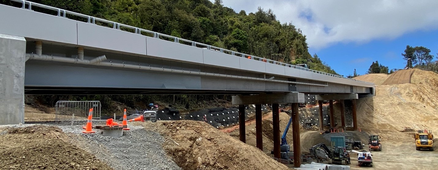 新西兰25A公路Taparahi大桥重建