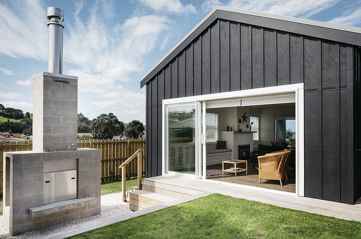 Snells Beach Beachfront Modern Barn Style Holiday Home