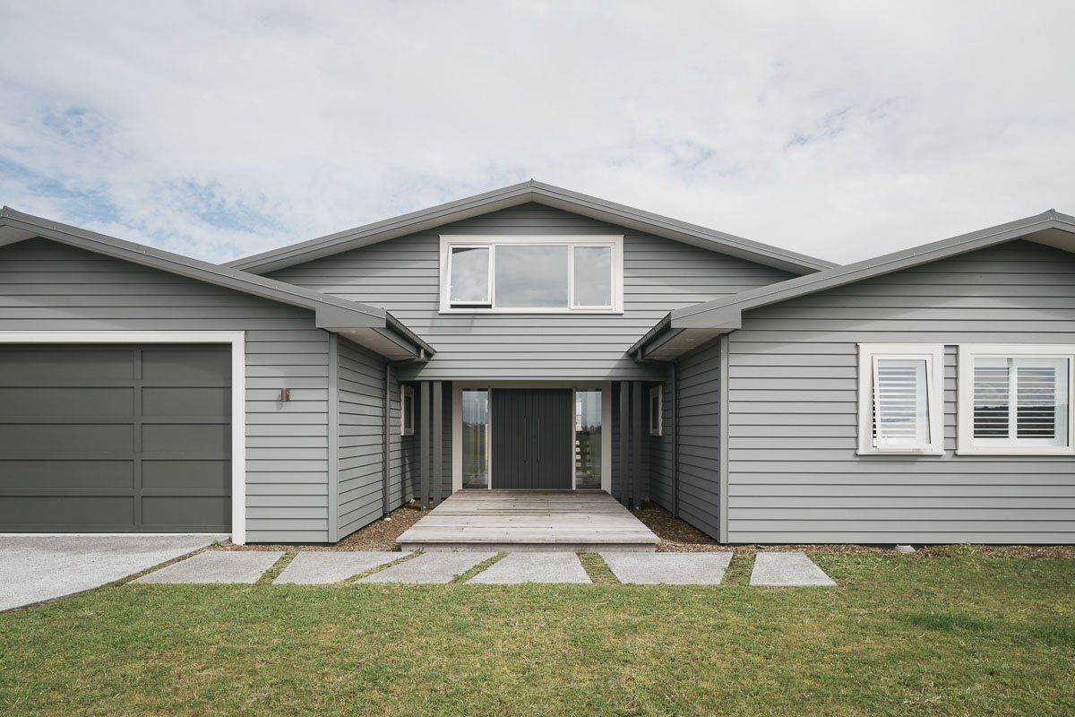 Hamptons Style Weatherboard House Point Wells