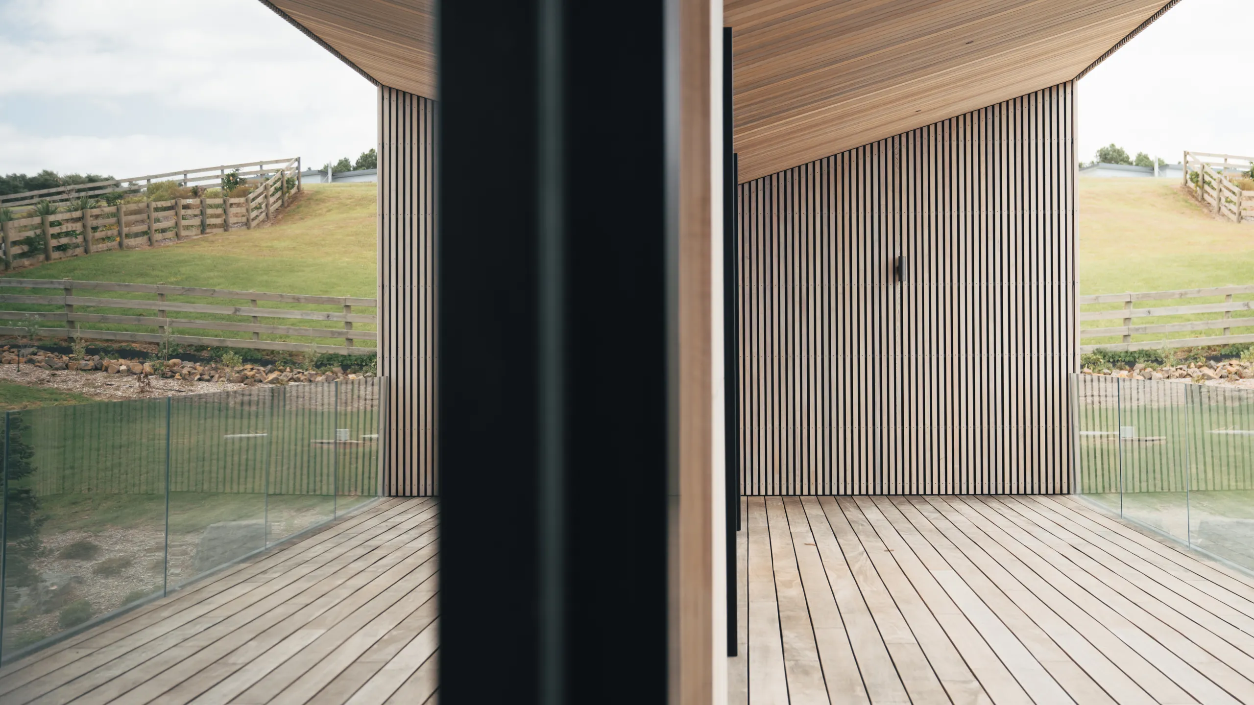 Mangawhai: Estuary Drive New Residence