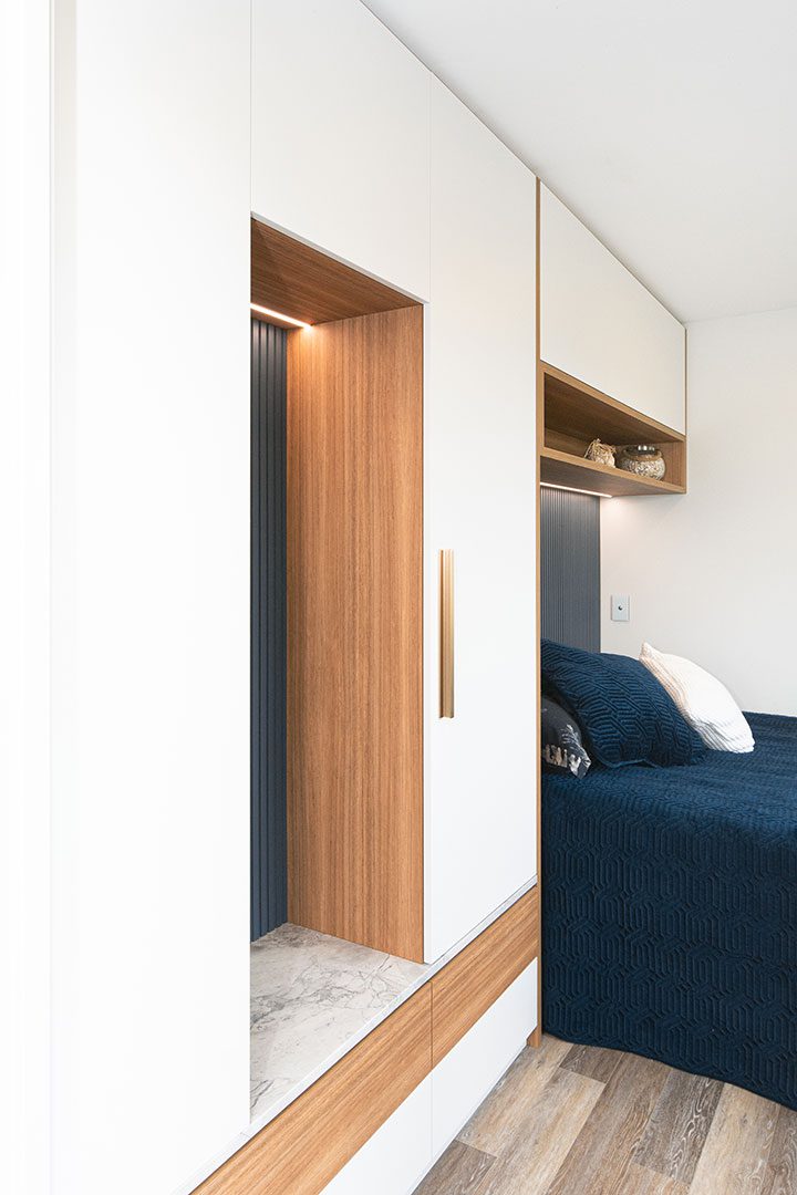 Coastal Style: Pukehina Luxury Wardrobe and Study Design