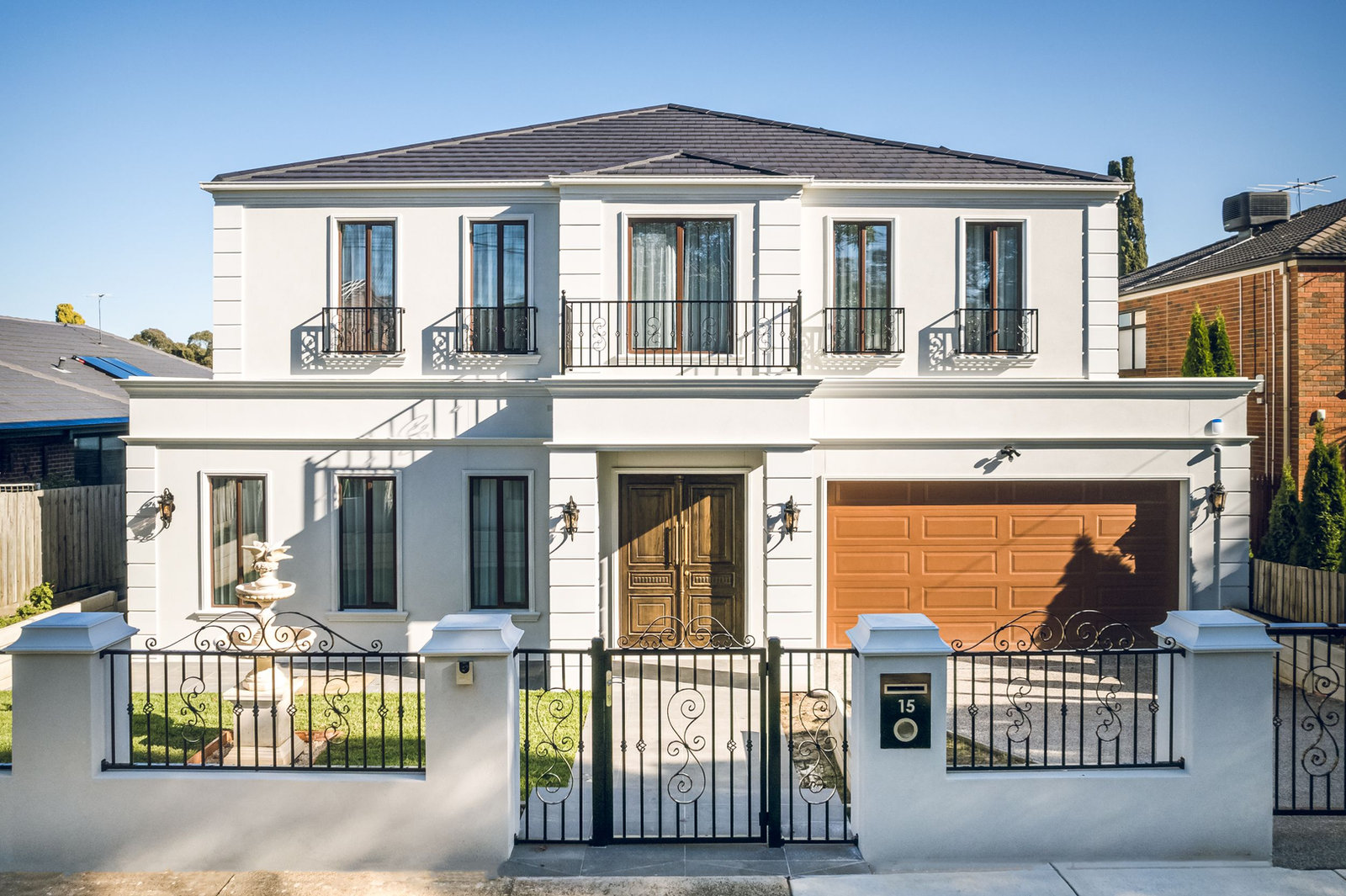 منزل مستقل جديد في Glen Waverley