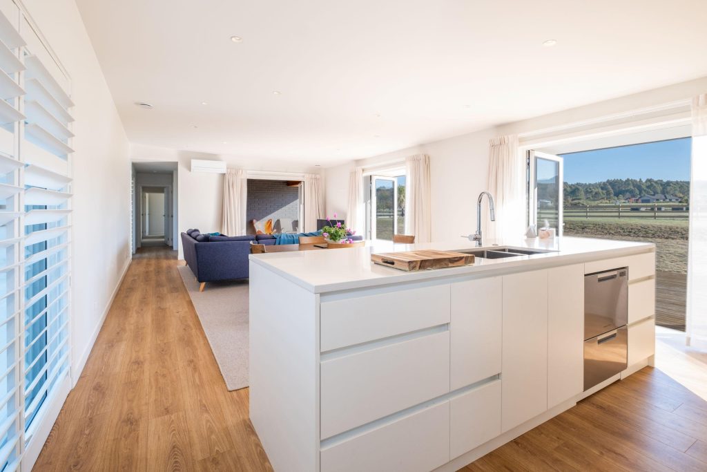 Kinloch Energy-Efficient Home on Lake Taupo