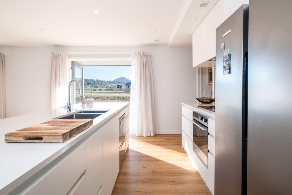 Kinloch Energy-Efficient Home on Lake Taupo